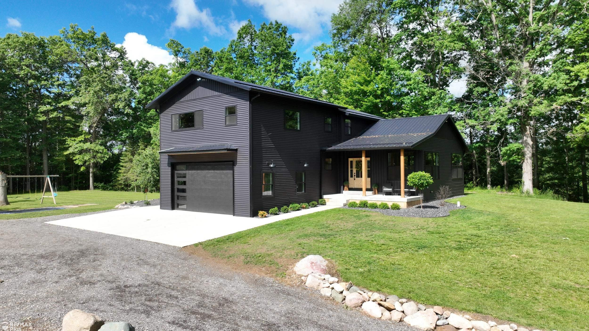 381 Miller Lake Road, Columbiaville, MI 48421 — Photo 4
