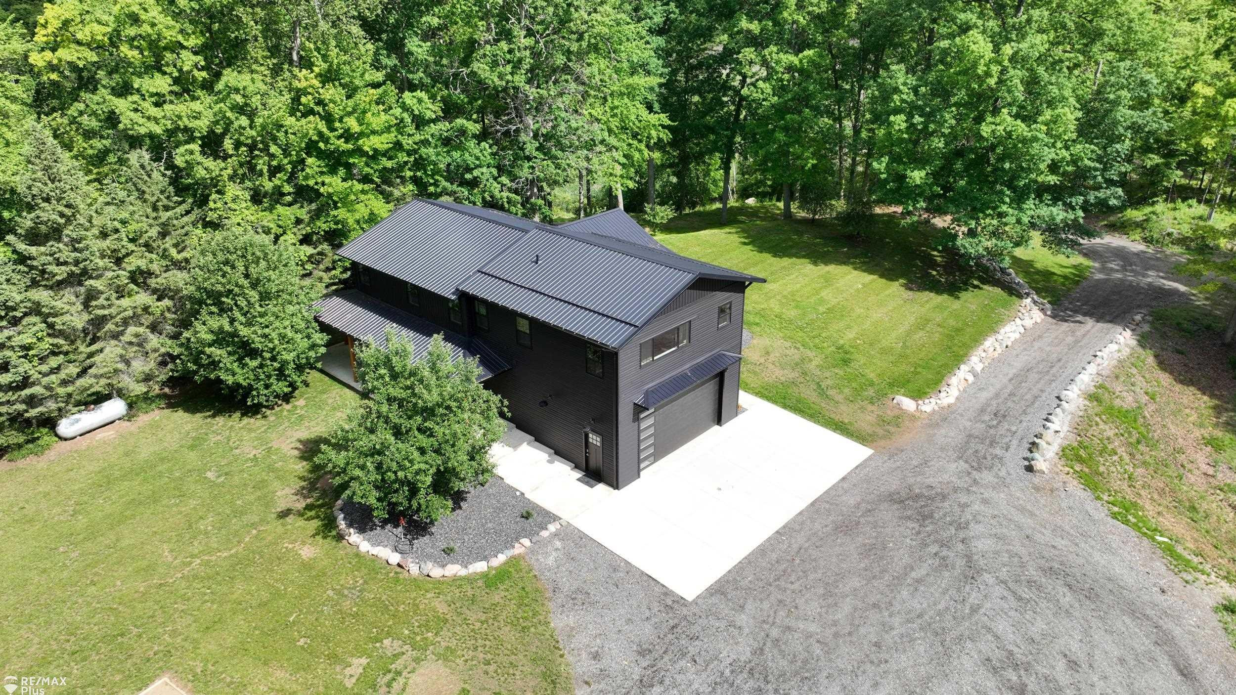 381 Miller Lake Road, Columbiaville, MI 48421 — Photo 16