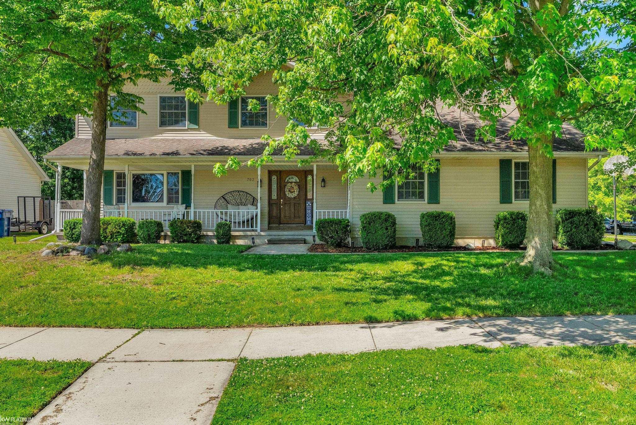 702 4th Street, Marysville, MI 48040