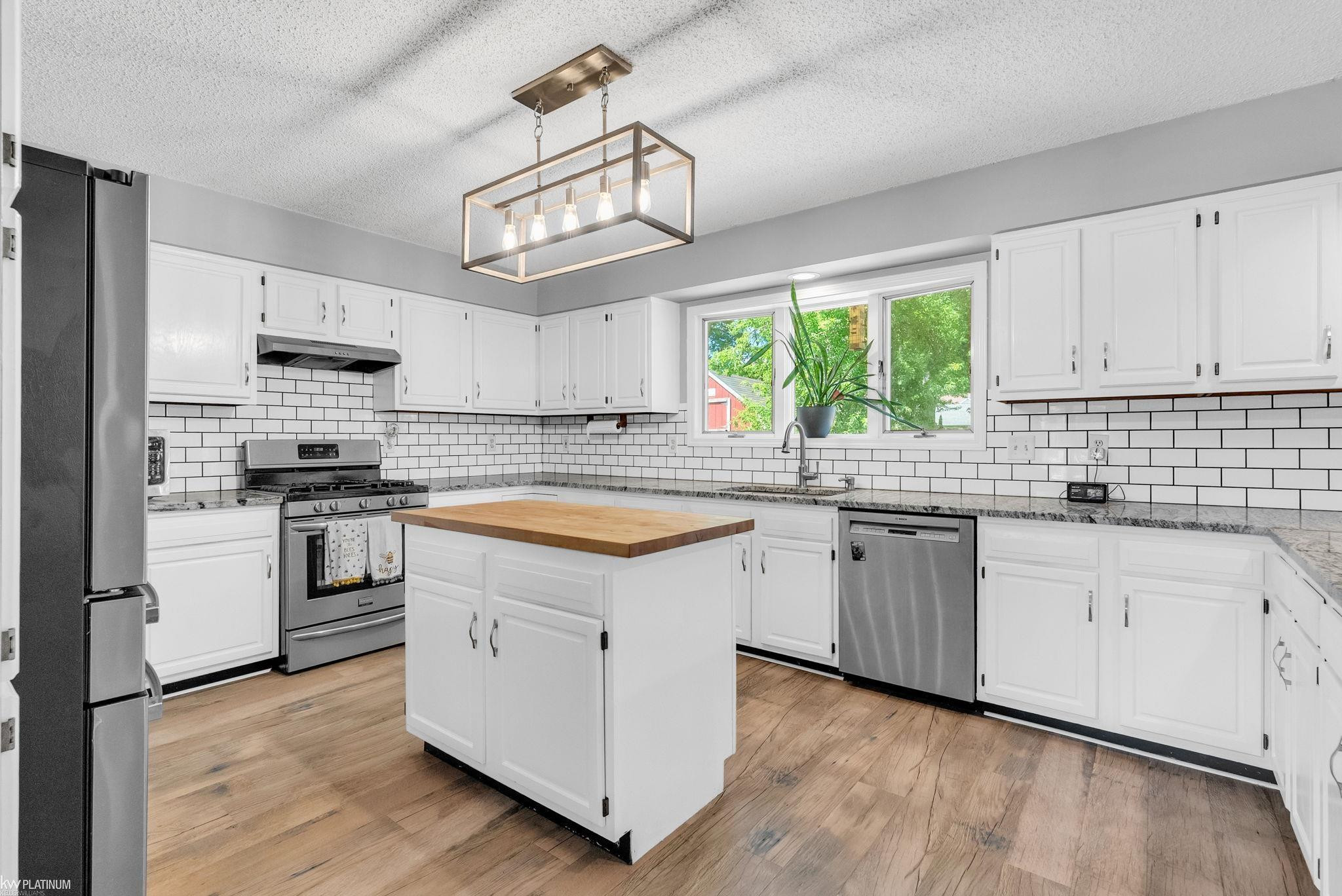 702 4th Street, Marysville, MI 48040 — Photo 11