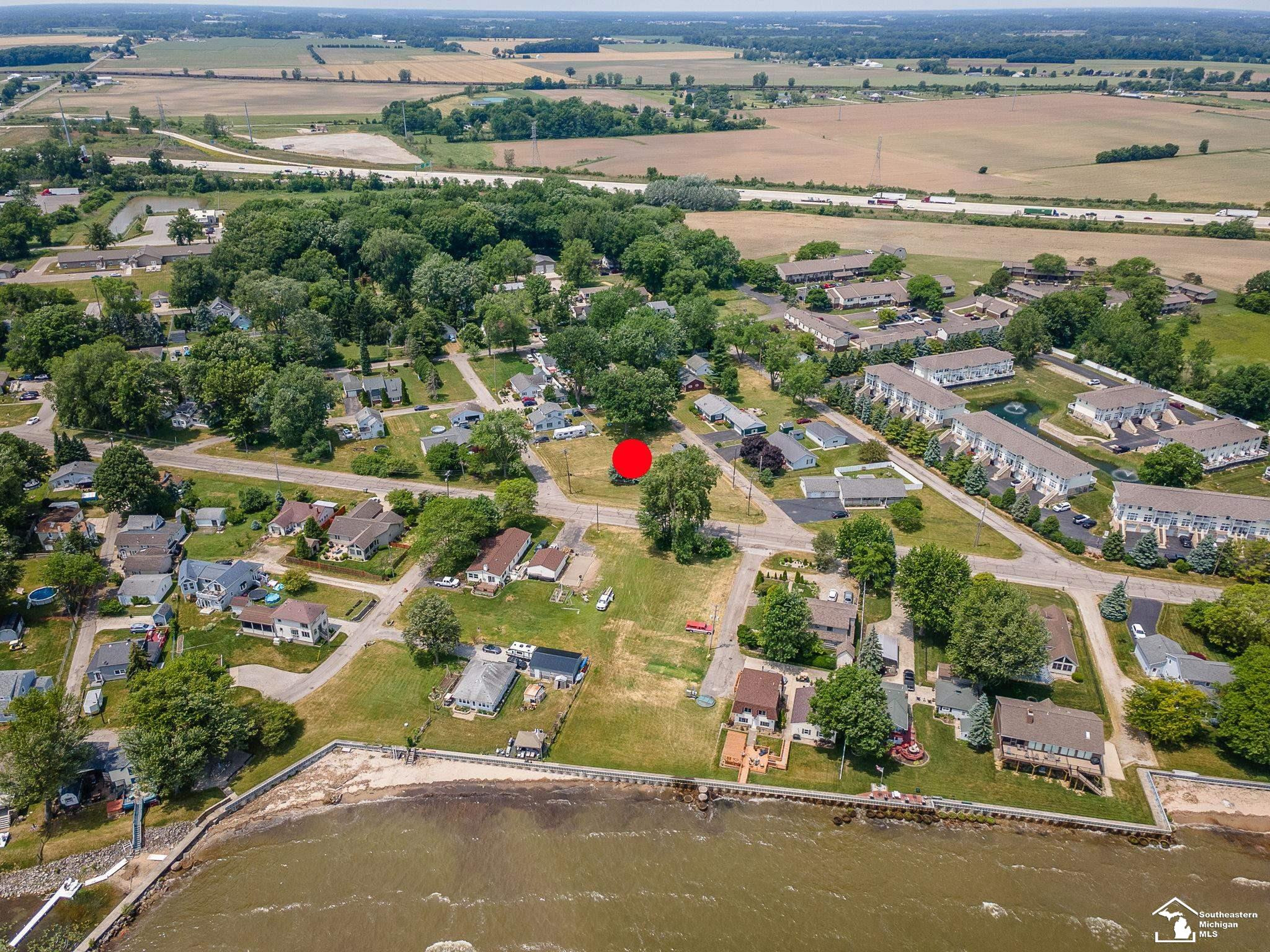 4418 Center 1st Street, Luna Pier, MI — Photo 11