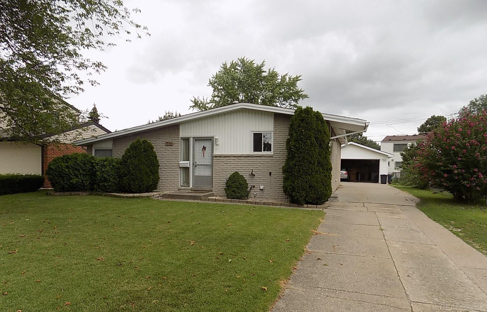 8783 Lozen Drive, Sterling Heights, MI 48313 — front exterior