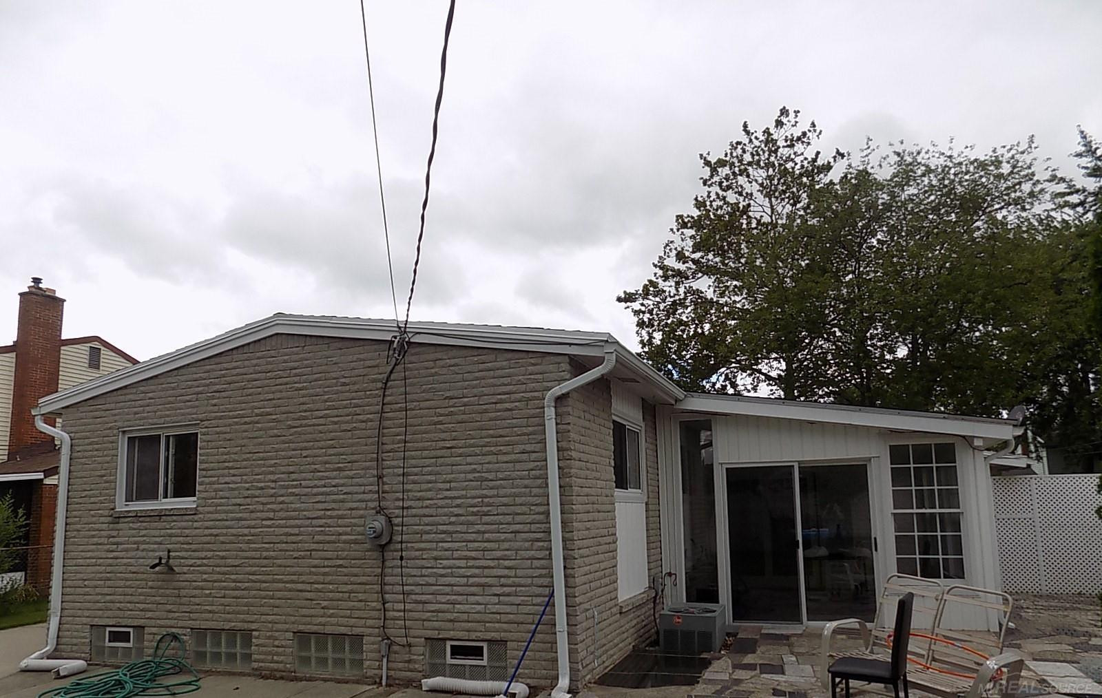 8783 Lozen Drive, Sterling Heights, MI 48313 — Photo 2