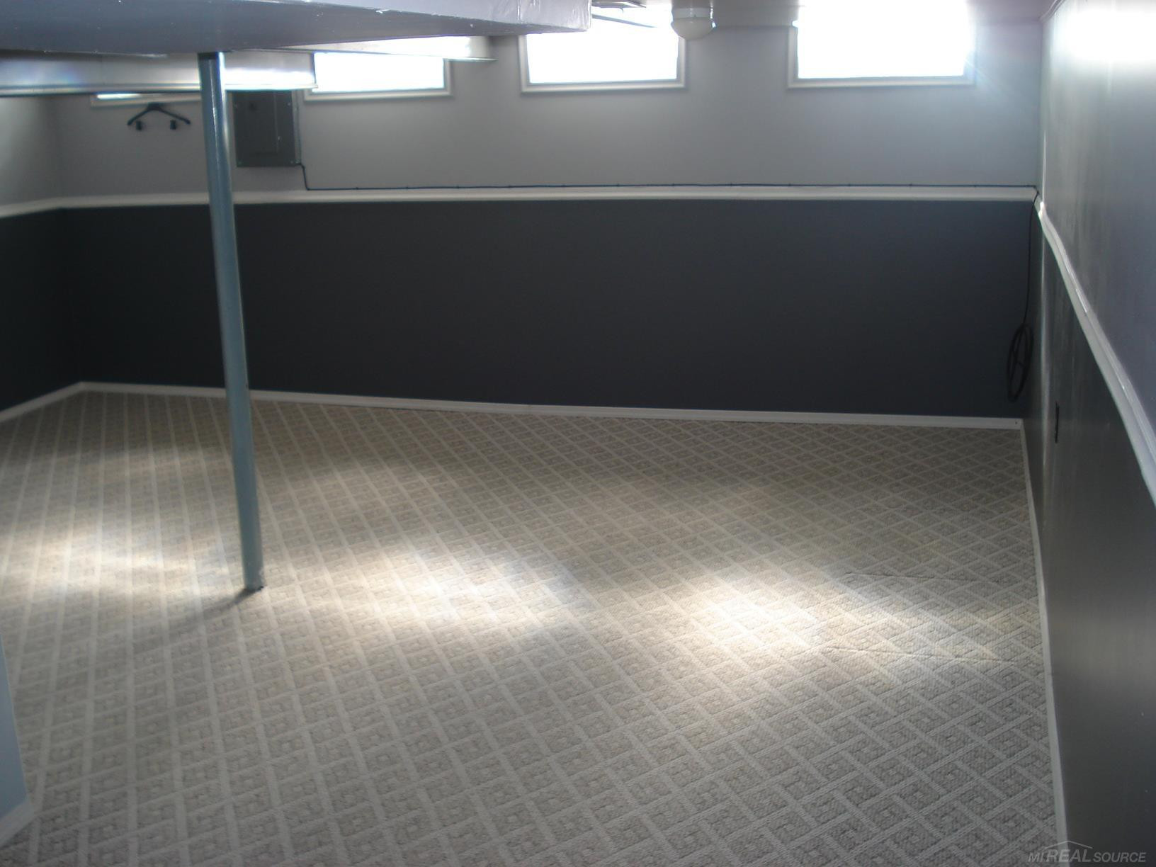8783 Lozen Drive, Sterling Heights, MI 48313 — Photo 11