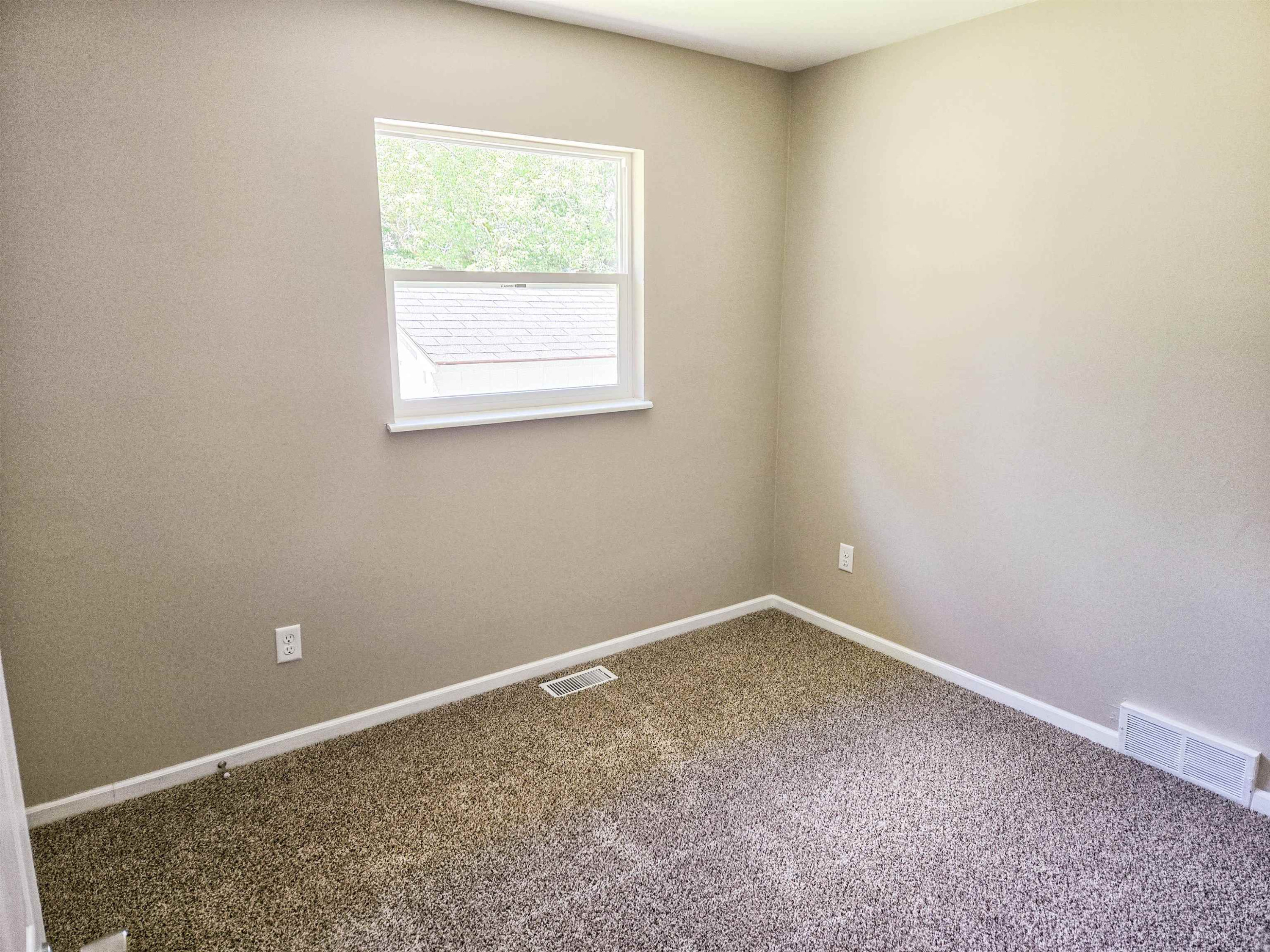 848 Alger Street, Owosso, MI 48867 — Photo 9