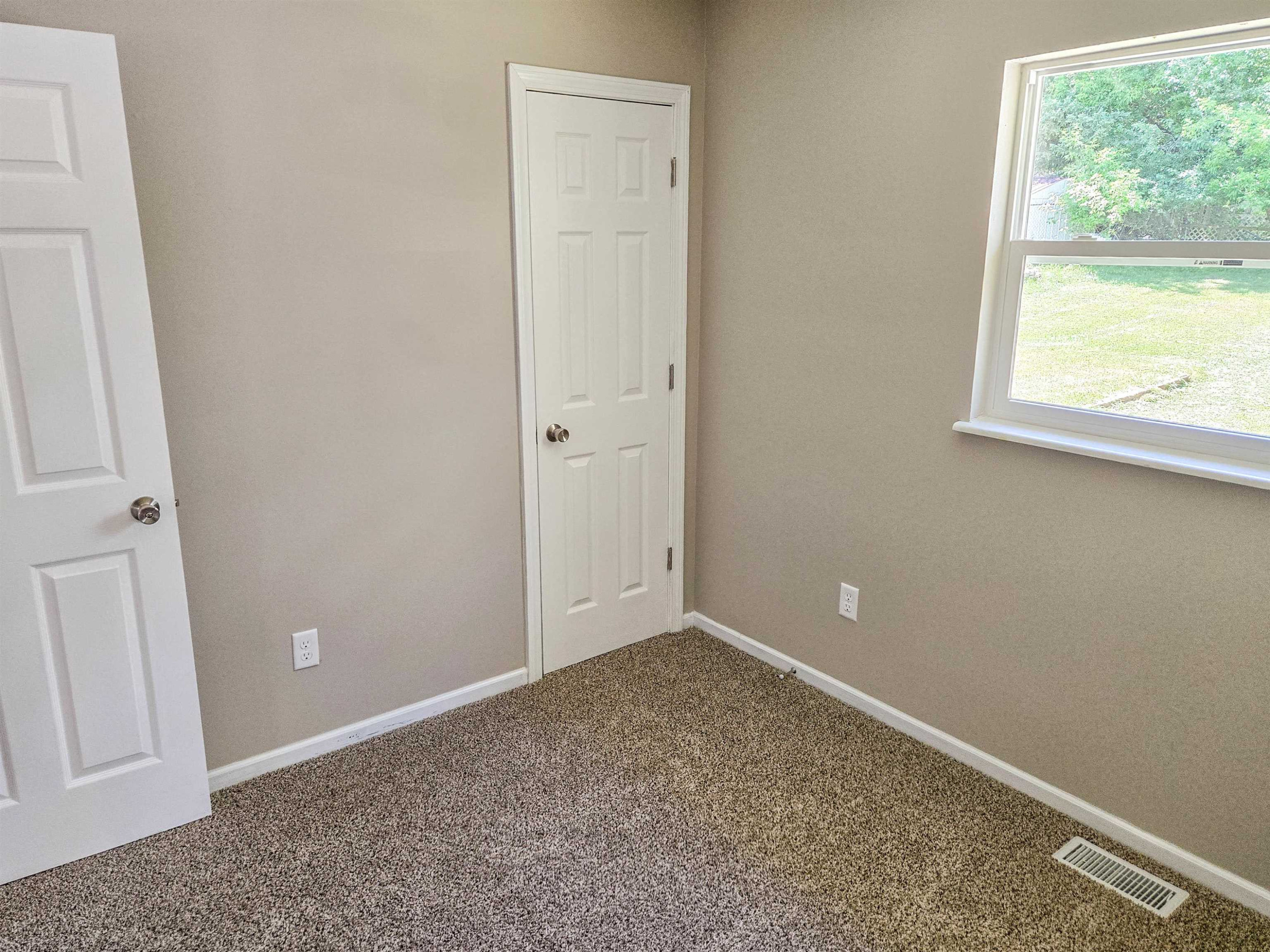 848 Alger Street, Owosso, MI 48867 — Photo 10