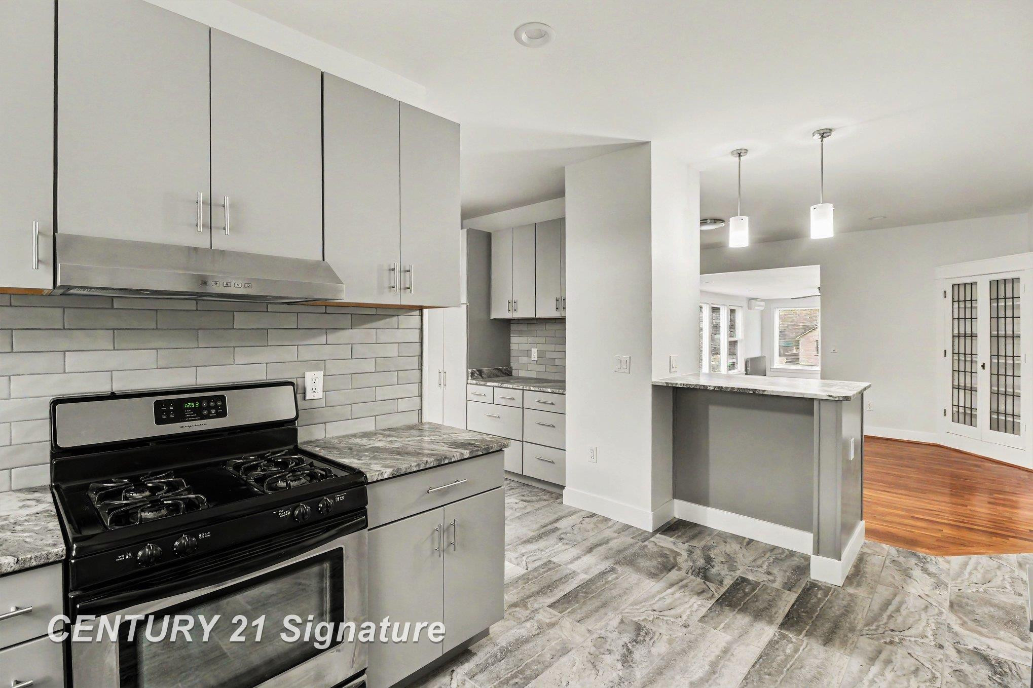 24025 Drake Road, MI 48335 — Photo 7
