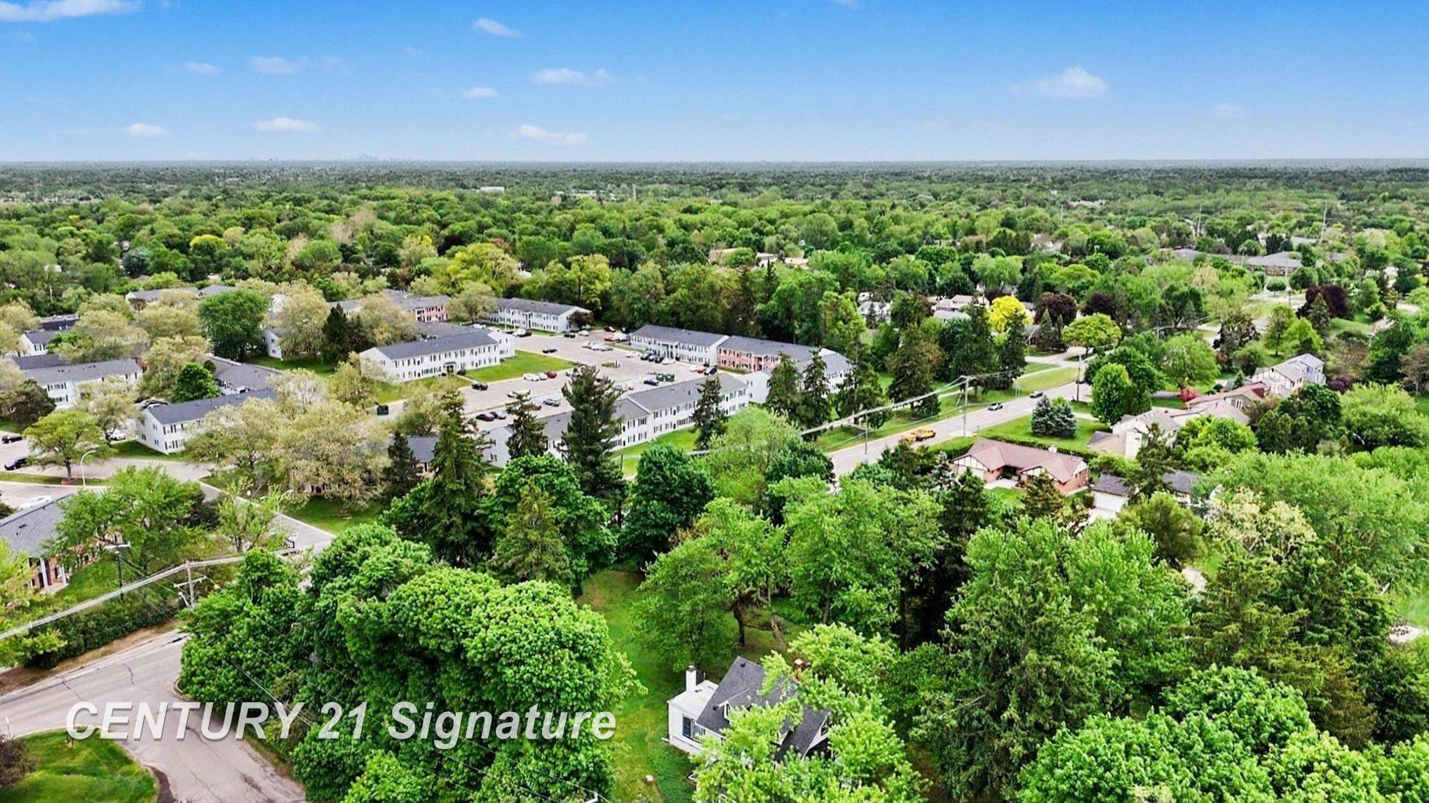24025 Drake Road, MI 48335 — Photo 45