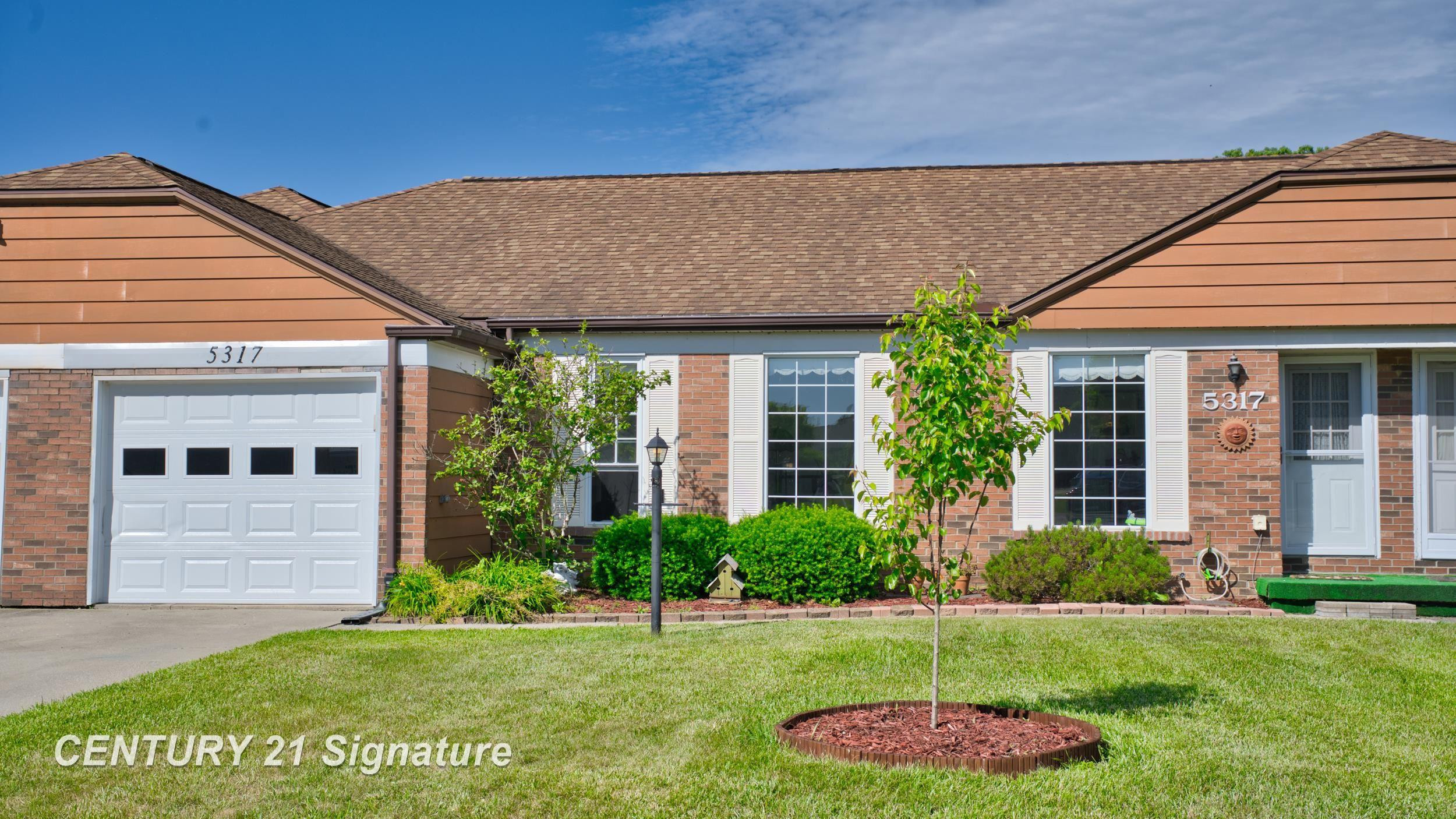 5317 Vineyard Lane, Flushing, MI 48433 — front exterior