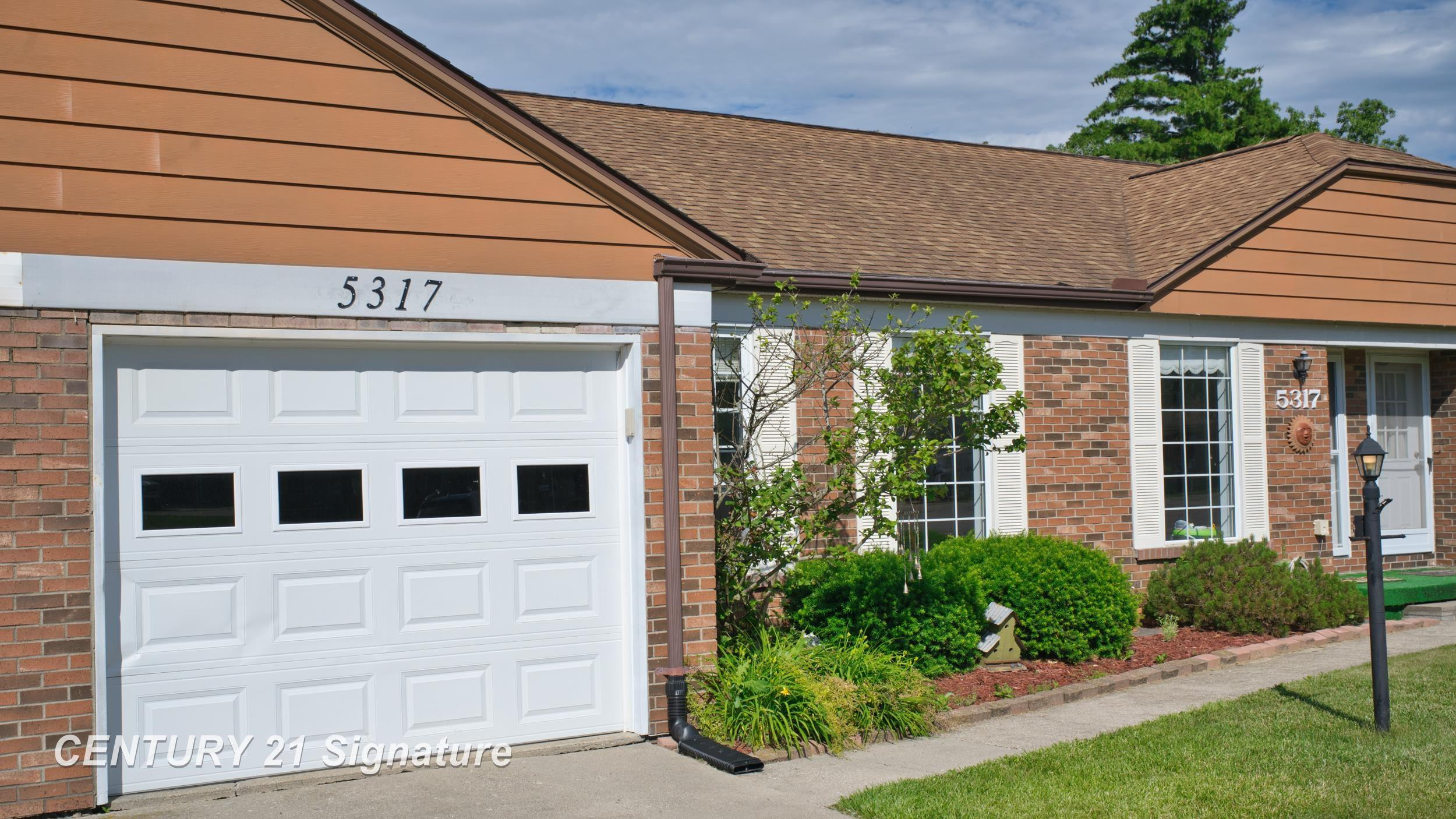 5317 Vineyard Lane, Flushing, MI 48433 — Photo 2