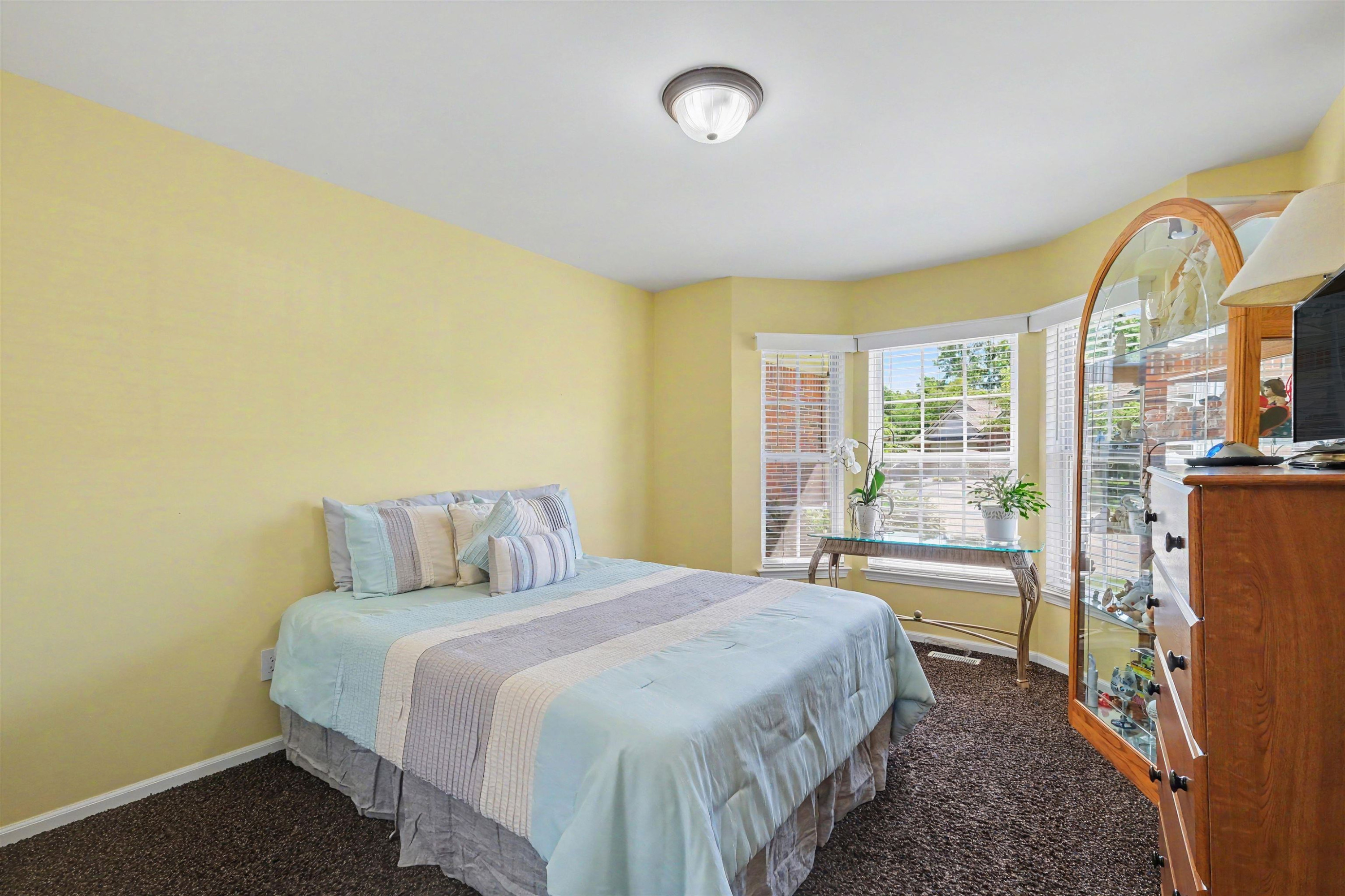 6015 Augusta Court, Grand Blanc, MI 48439 — Photo 14