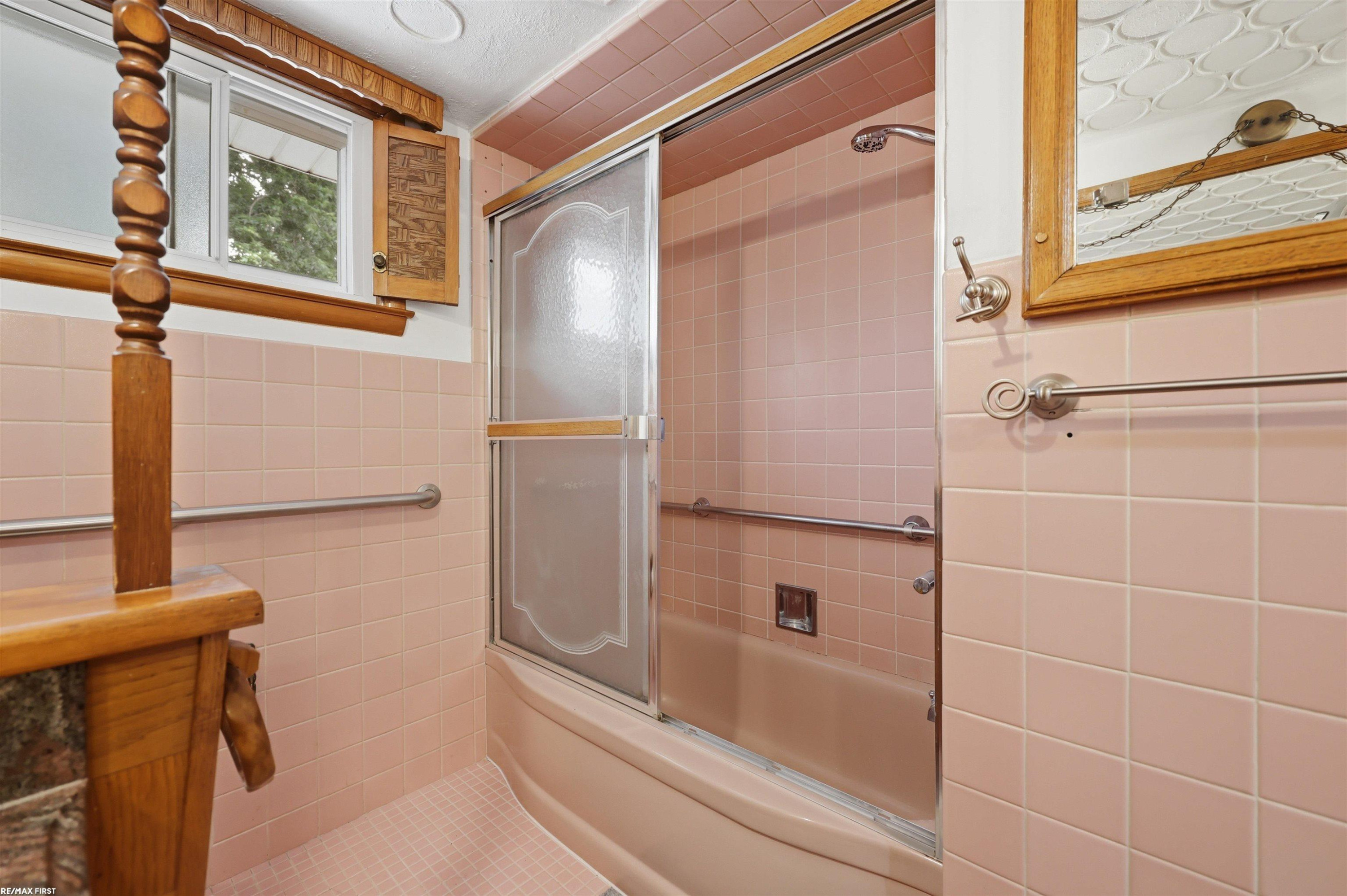6745 24 Mile Road, Utica, MI 48316 — Photo 17