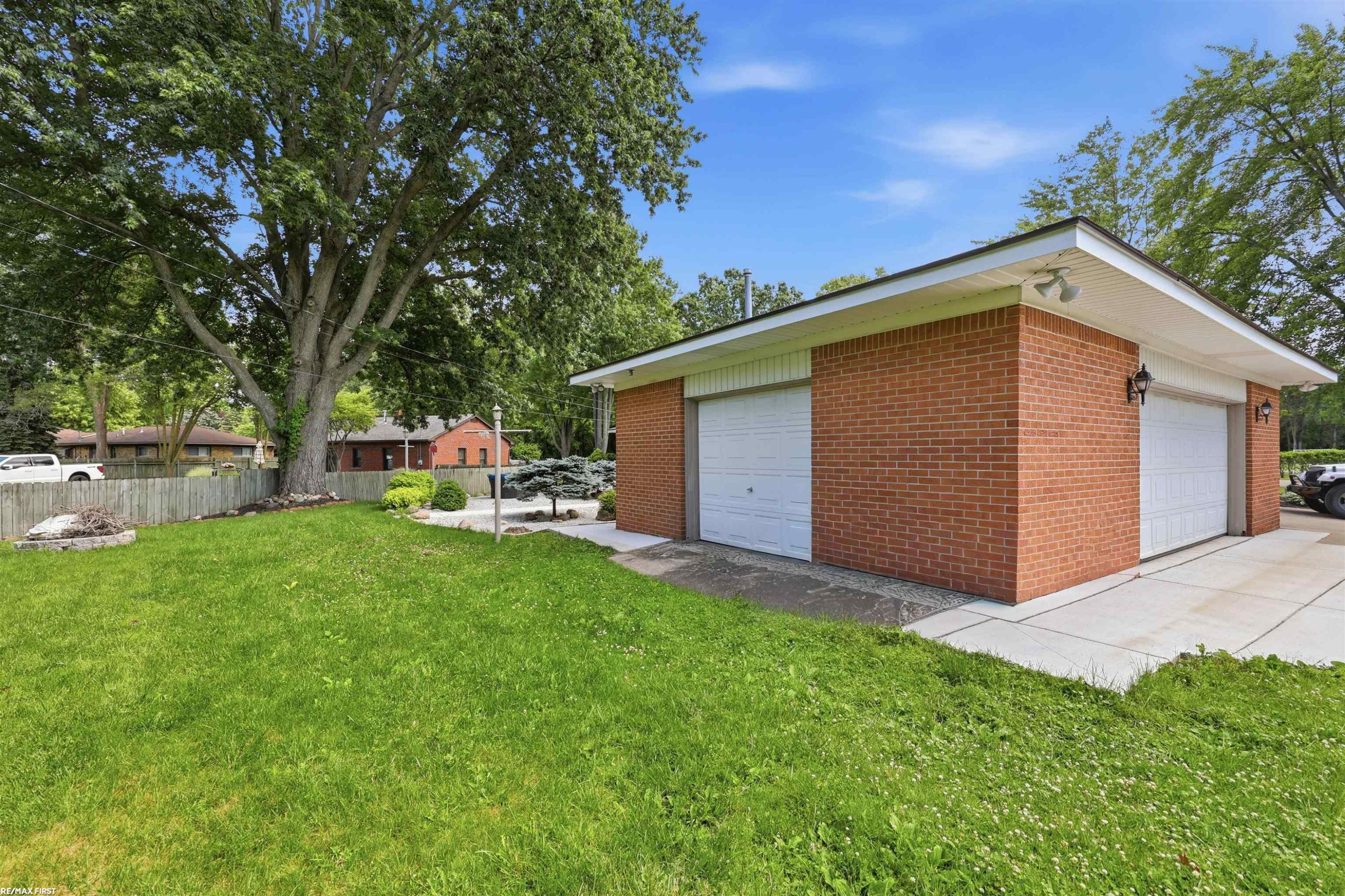 6745 24 Mile Road, Utica, MI 48316 — Photo 30