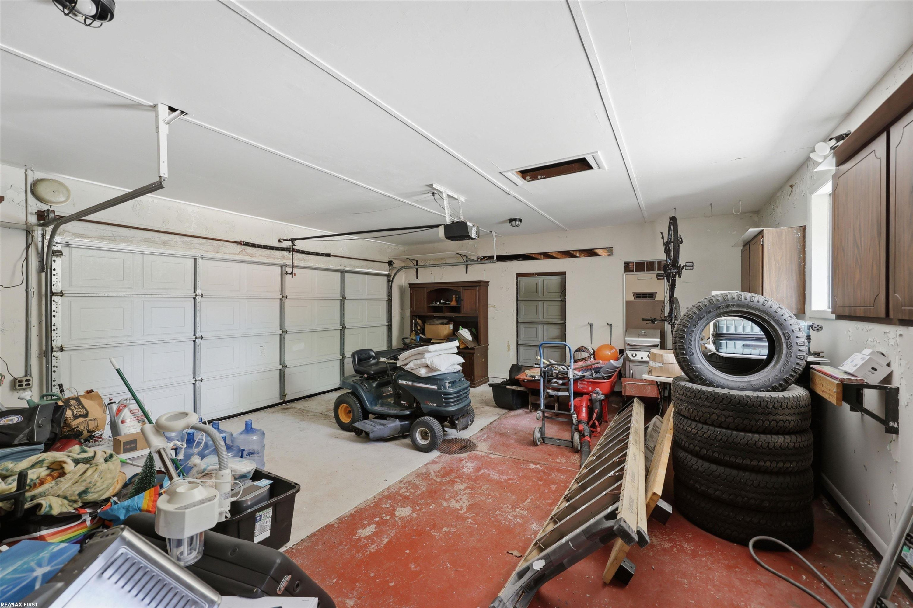 6745 24 Mile Road, Utica, MI 48316 — Photo 31