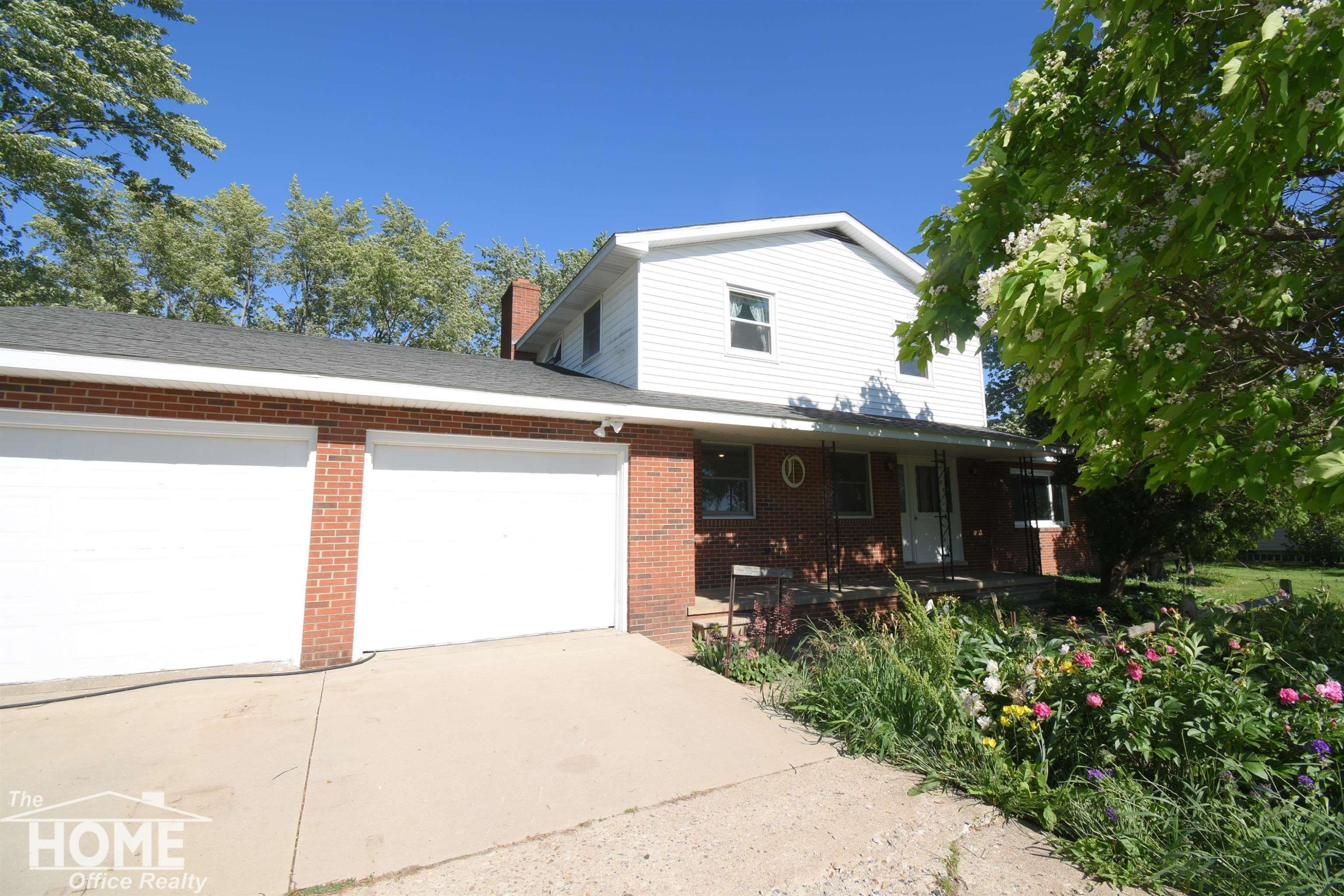 6923 S Byron Road, Durand, MI 48429