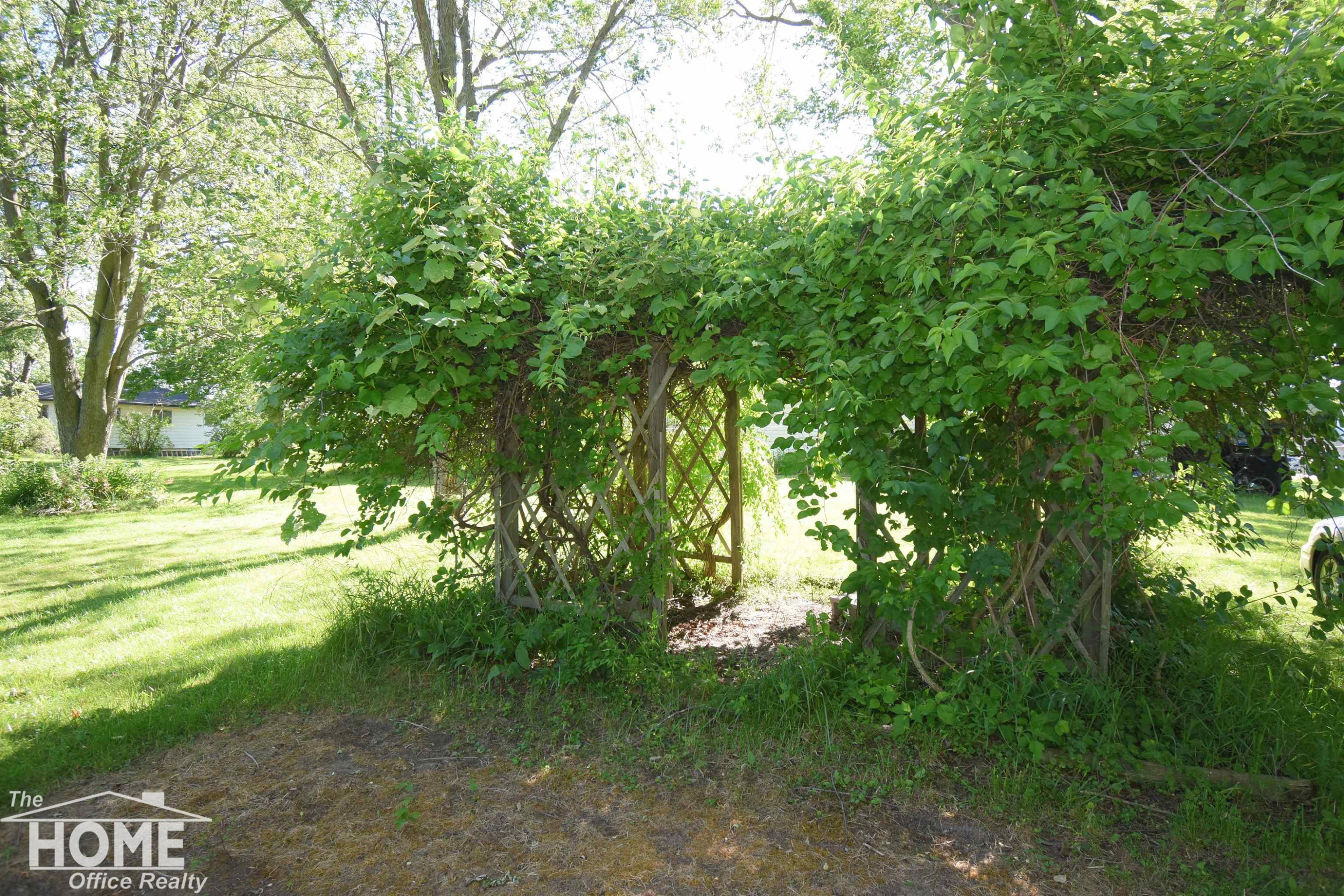 6923 S Byron Road, Durand, MI 48429 — Photo 35