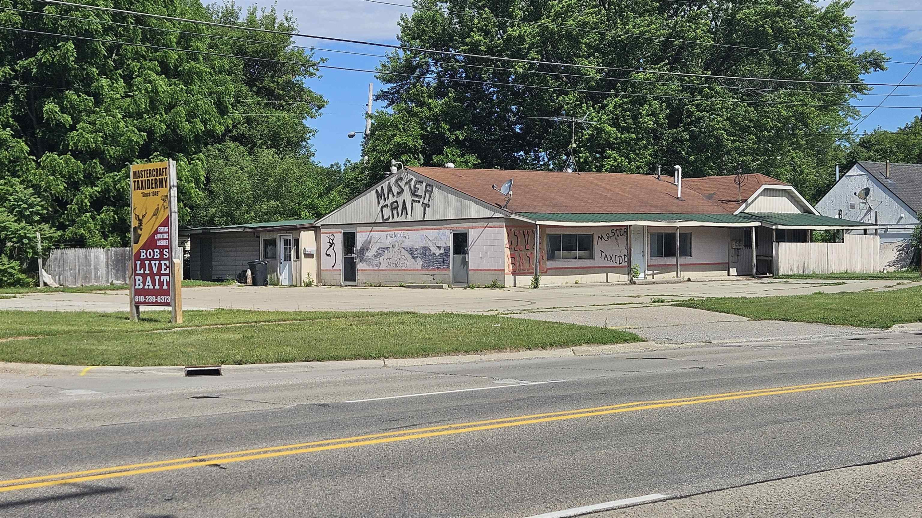 4194 Fenton Road, Flint, MI 48507 — Photo 2