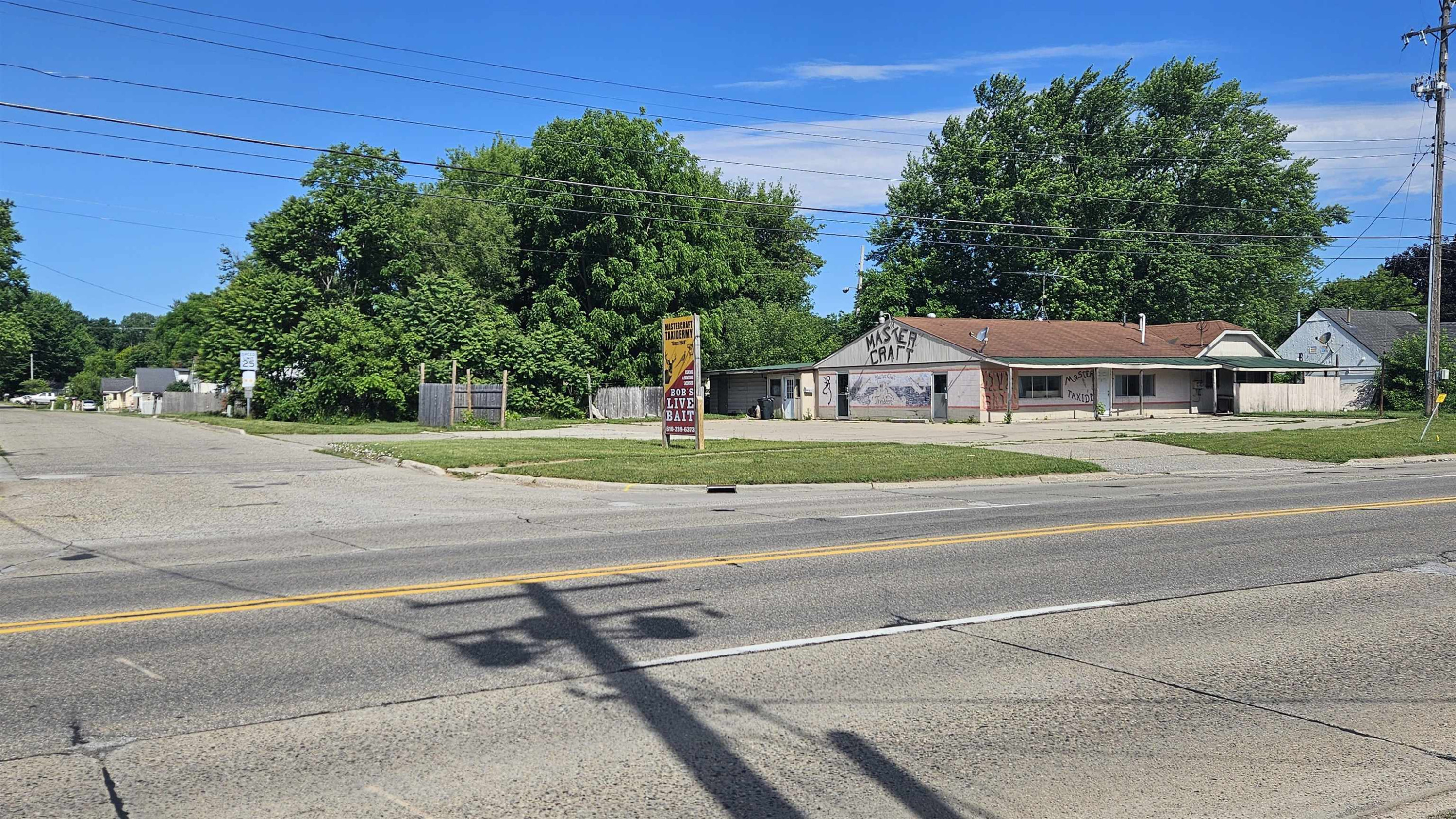 4194 Fenton Road, Flint, MI 48507 — Photo 5