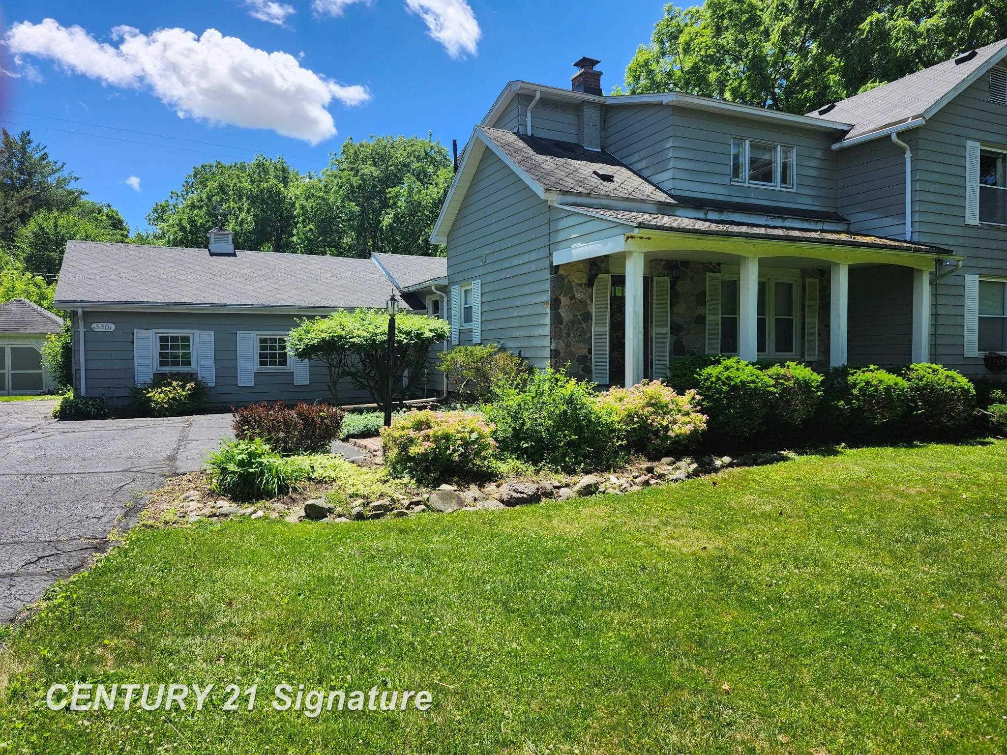 5501 Calkins Road, Flint, MI 48532