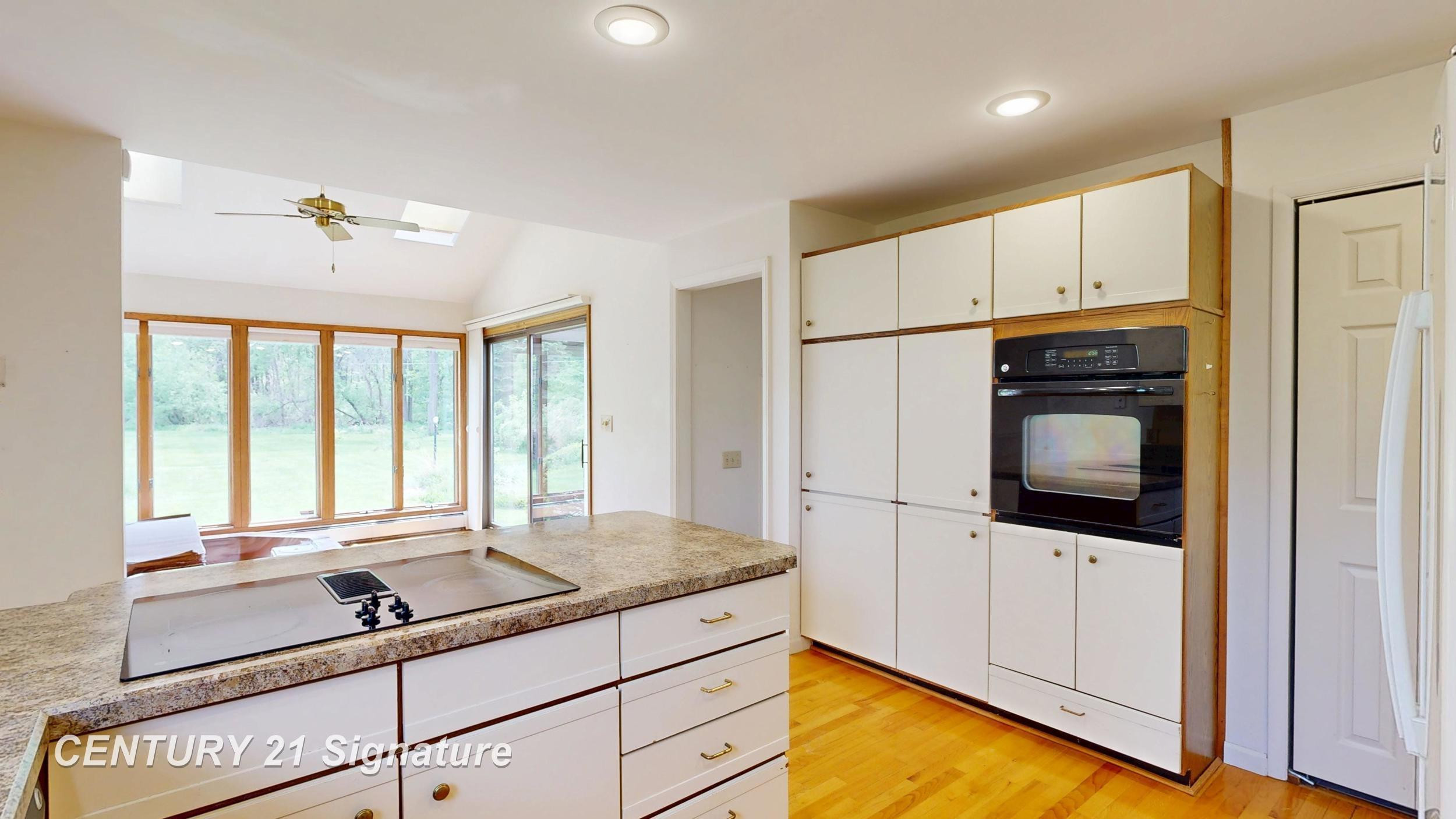 5501 Calkins Road, Flint, MI 48532 — Photo 8