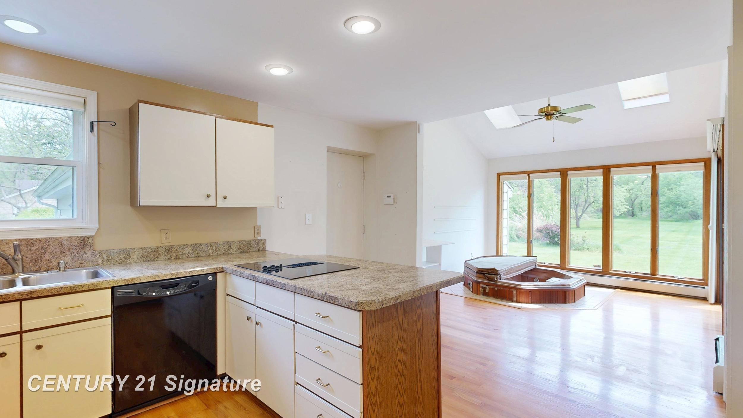 5501 Calkins Road, Flint, MI 48532 — Photo 9