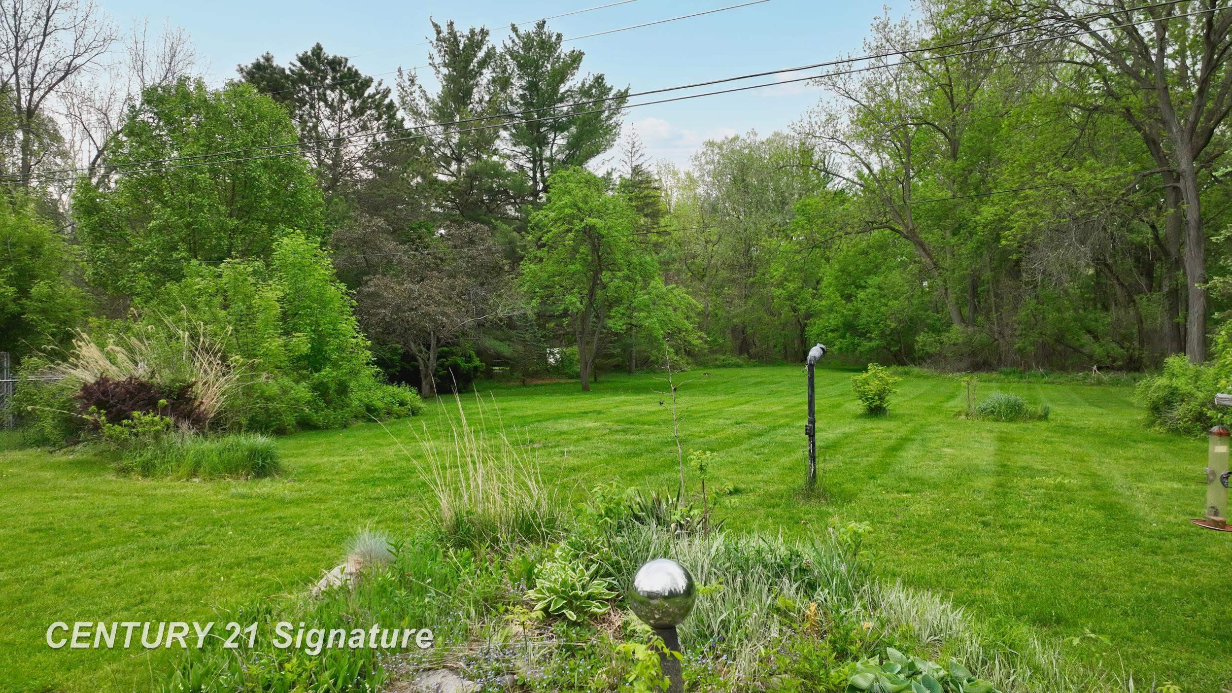 5501 Calkins Road, Flint, MI 48532 — Photo 32