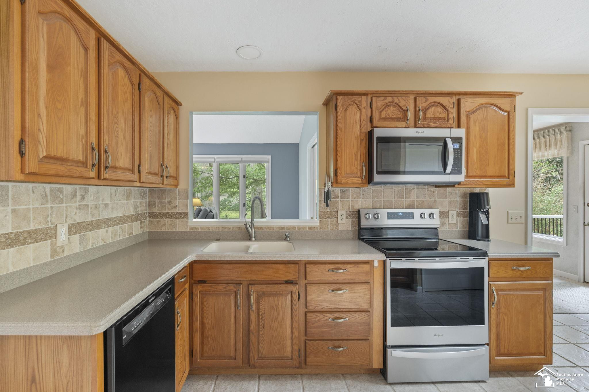10735 Secor Road, Temperance, MI 48182 — Photo 15