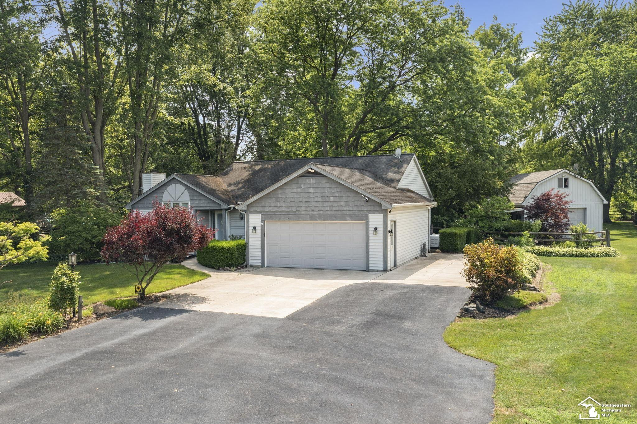 10735 Secor Road, Temperance, MI 48182 — Photo 37