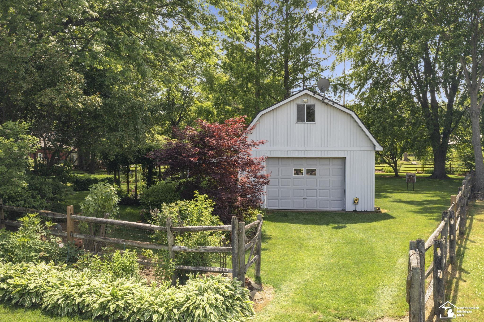10735 Secor Road, Temperance, MI 48182 — Photo 38