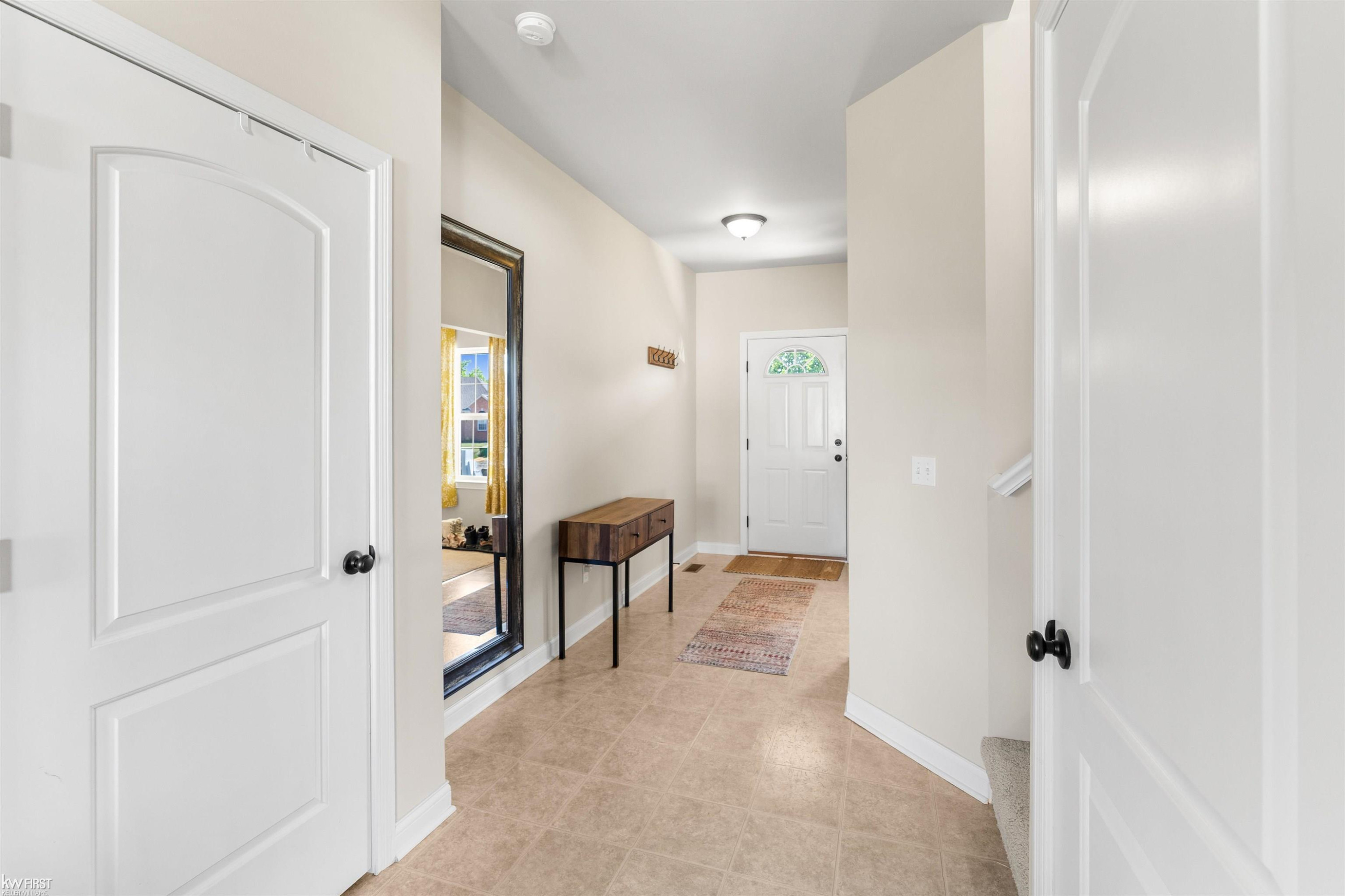 8101 Peninsula Circle, Grand Blanc, MI 48439 — Photo 6