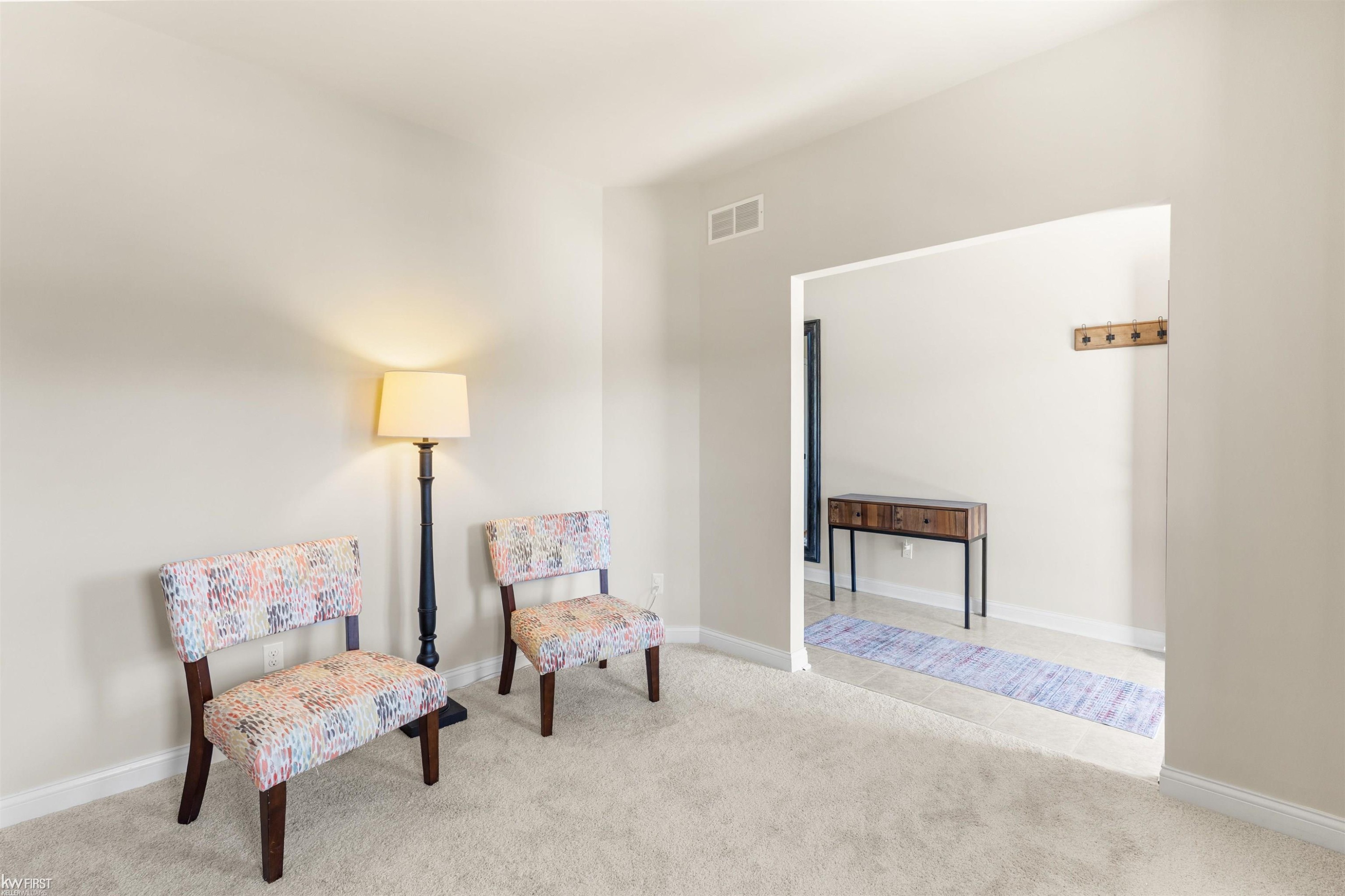 8101 Peninsula Circle, Grand Blanc, MI 48439 — Photo 9