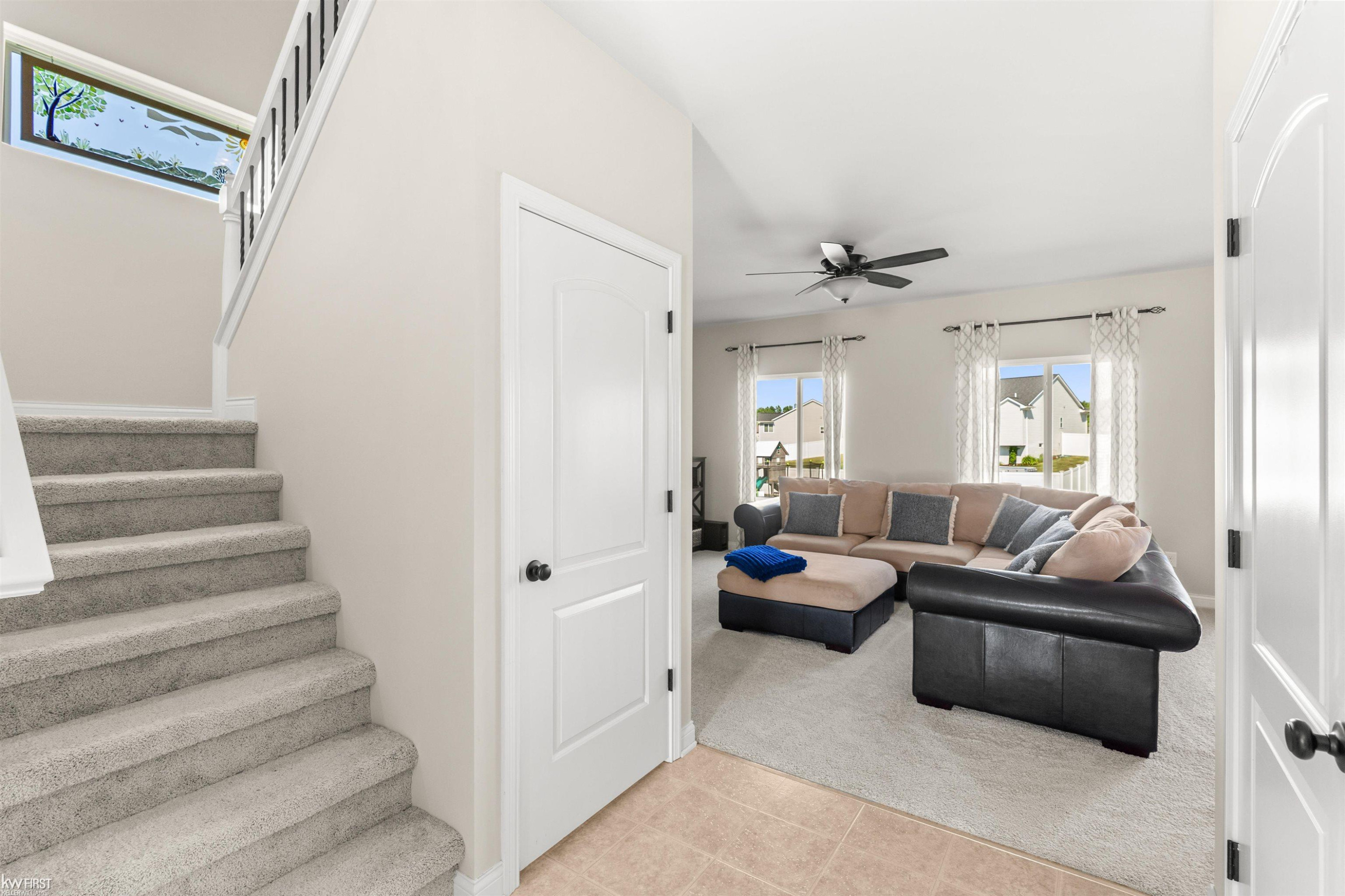 8101 Peninsula Circle, Grand Blanc, MI 48439 — Photo 10