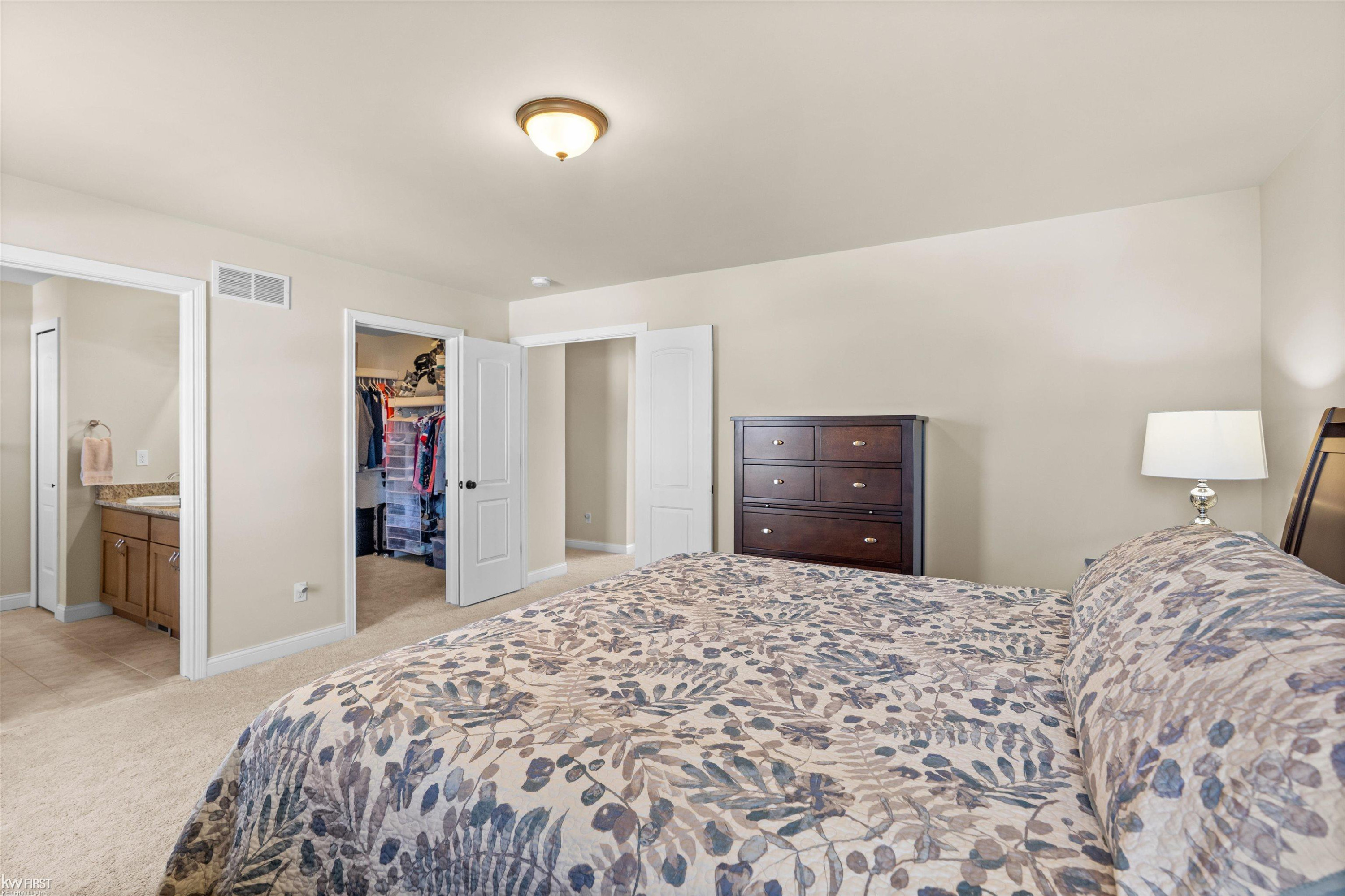 8101 Peninsula Circle, Grand Blanc, MI 48439 — Photo 26