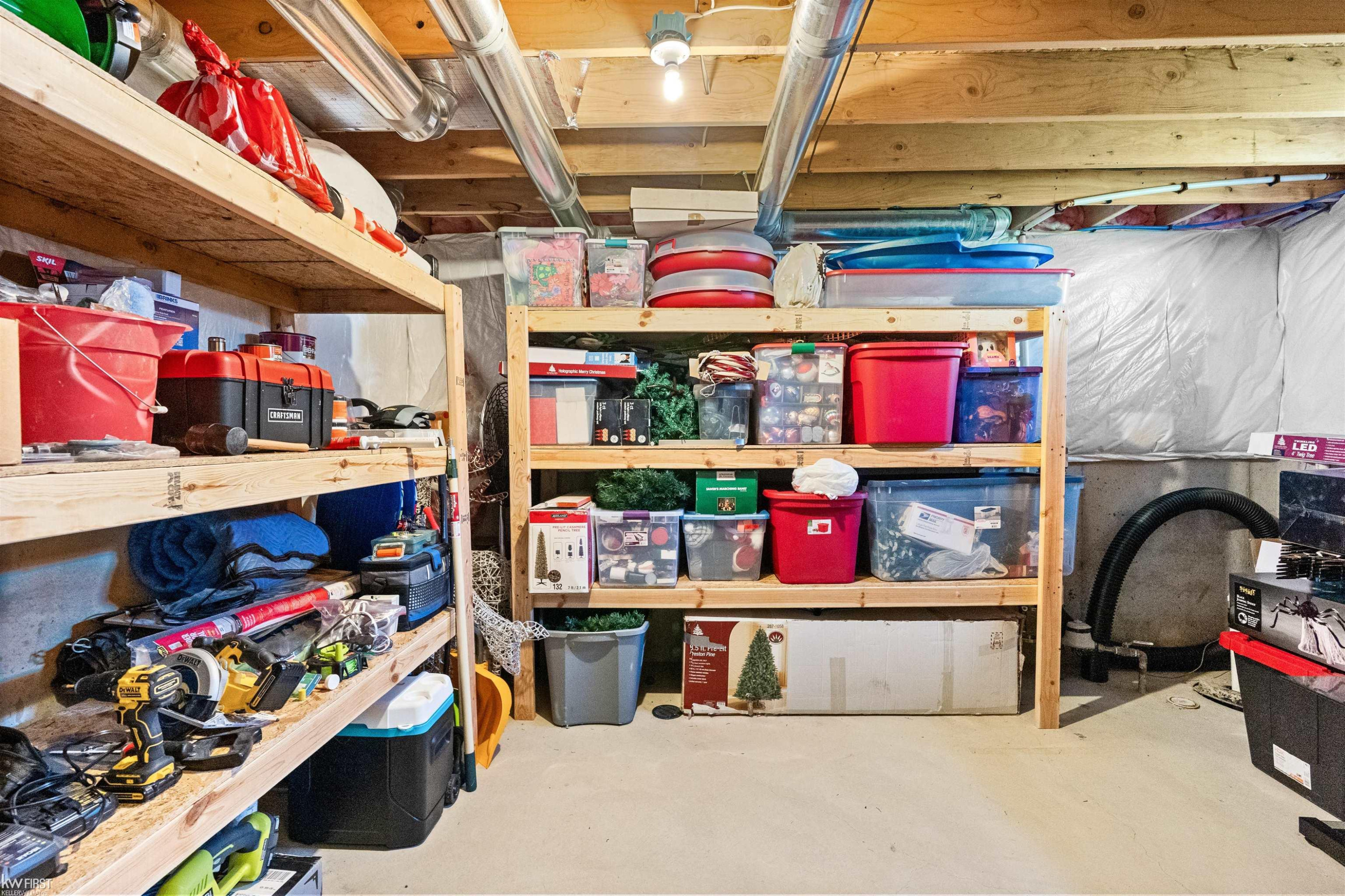 8101 Peninsula Circle, Grand Blanc, MI 48439 — Photo 43