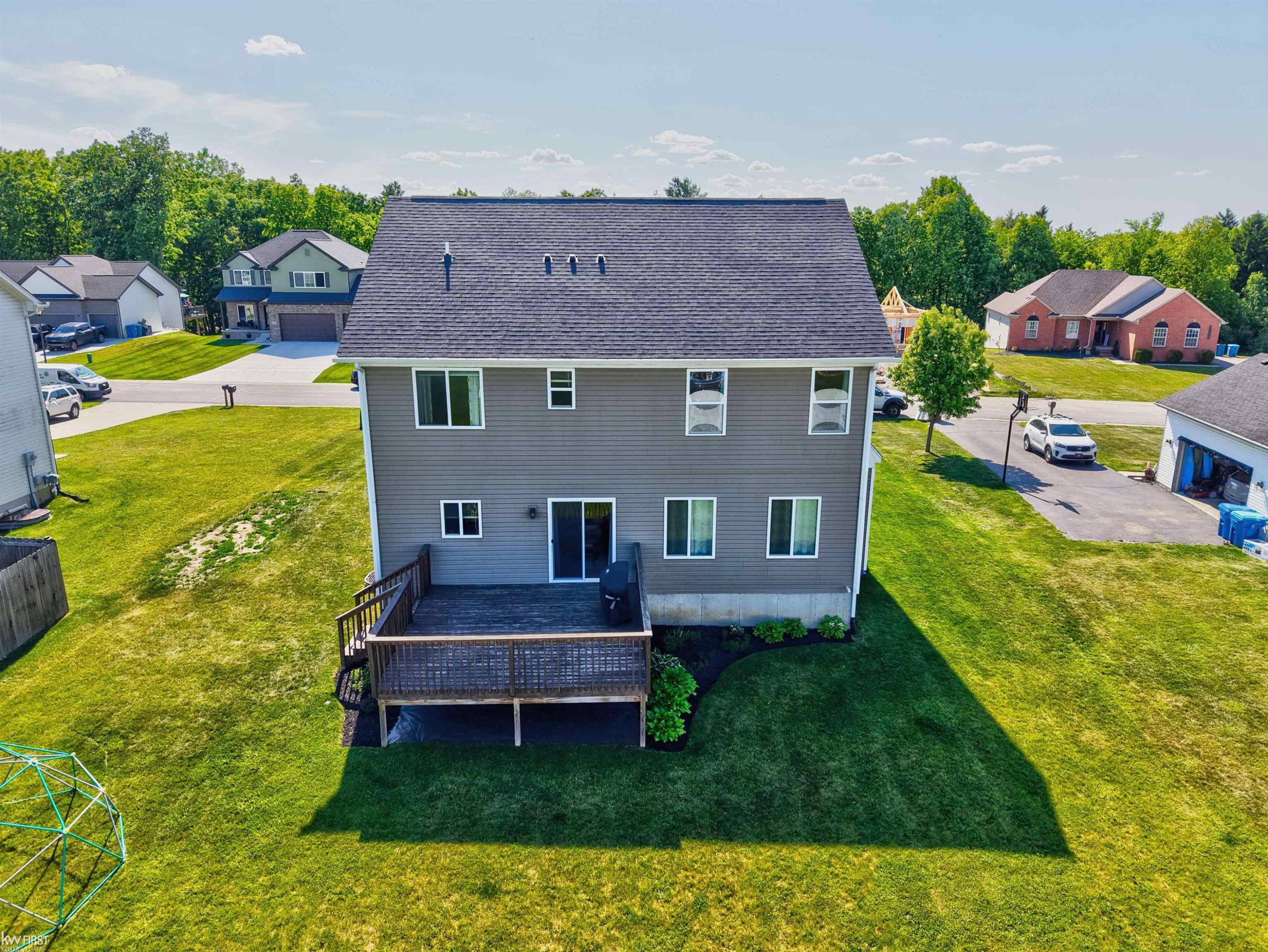 8101 Peninsula Circle, Grand Blanc, MI 48439 — Photo 48