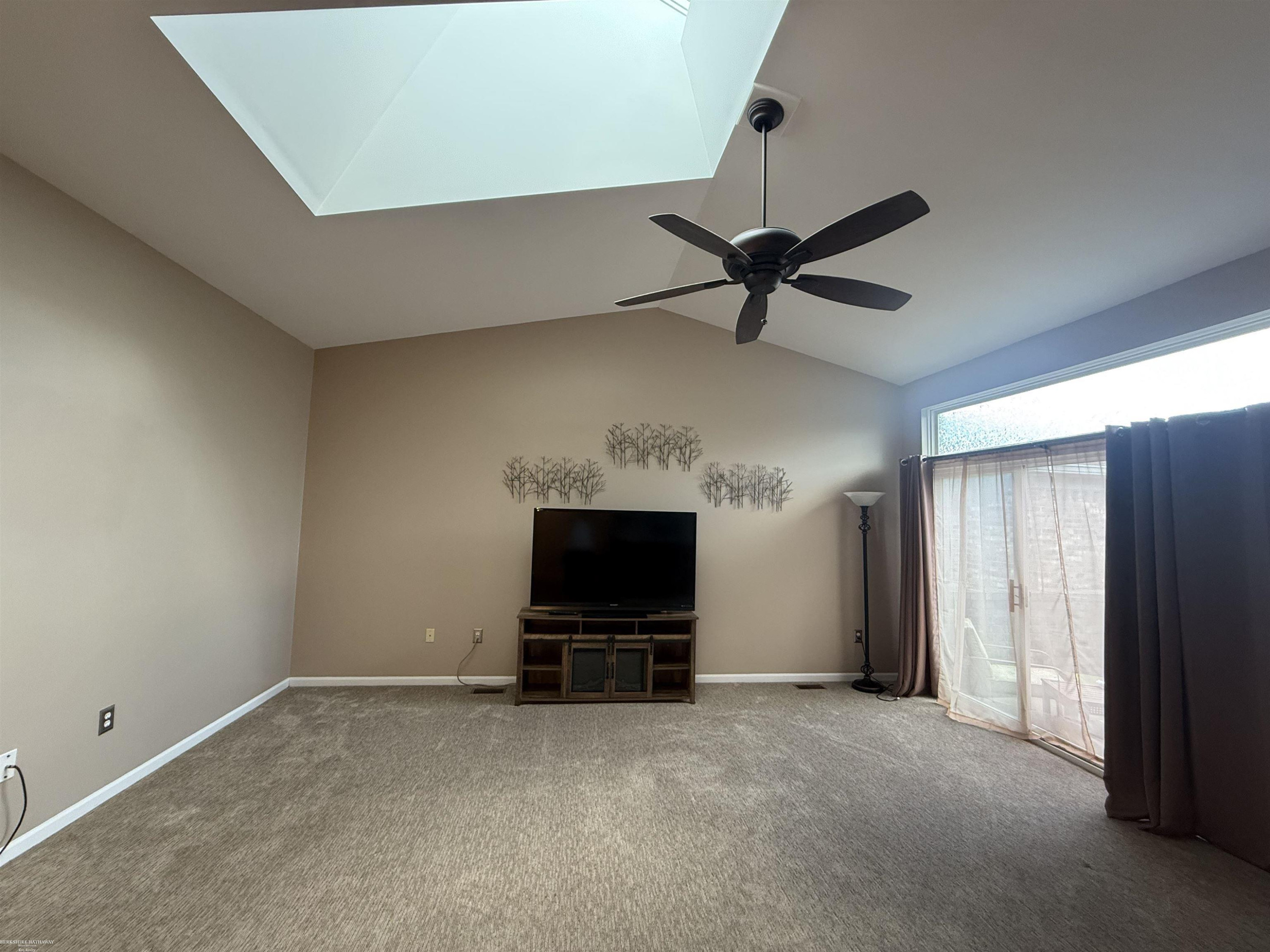 48607 Sugar Bush Court, Shelby Twp, MI 48315 — Photo 9