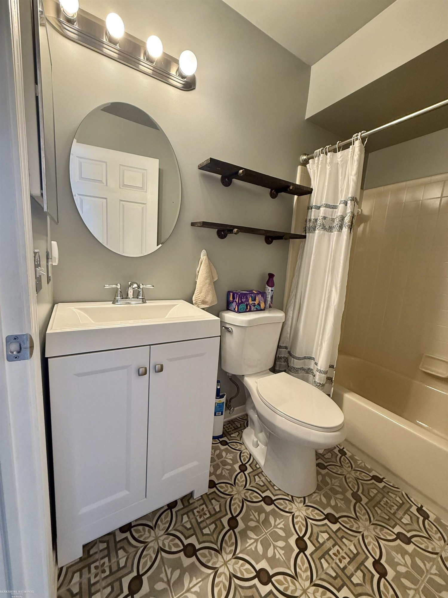 48607 Sugar Bush Court, Shelby Twp, MI 48315 — Photo 25