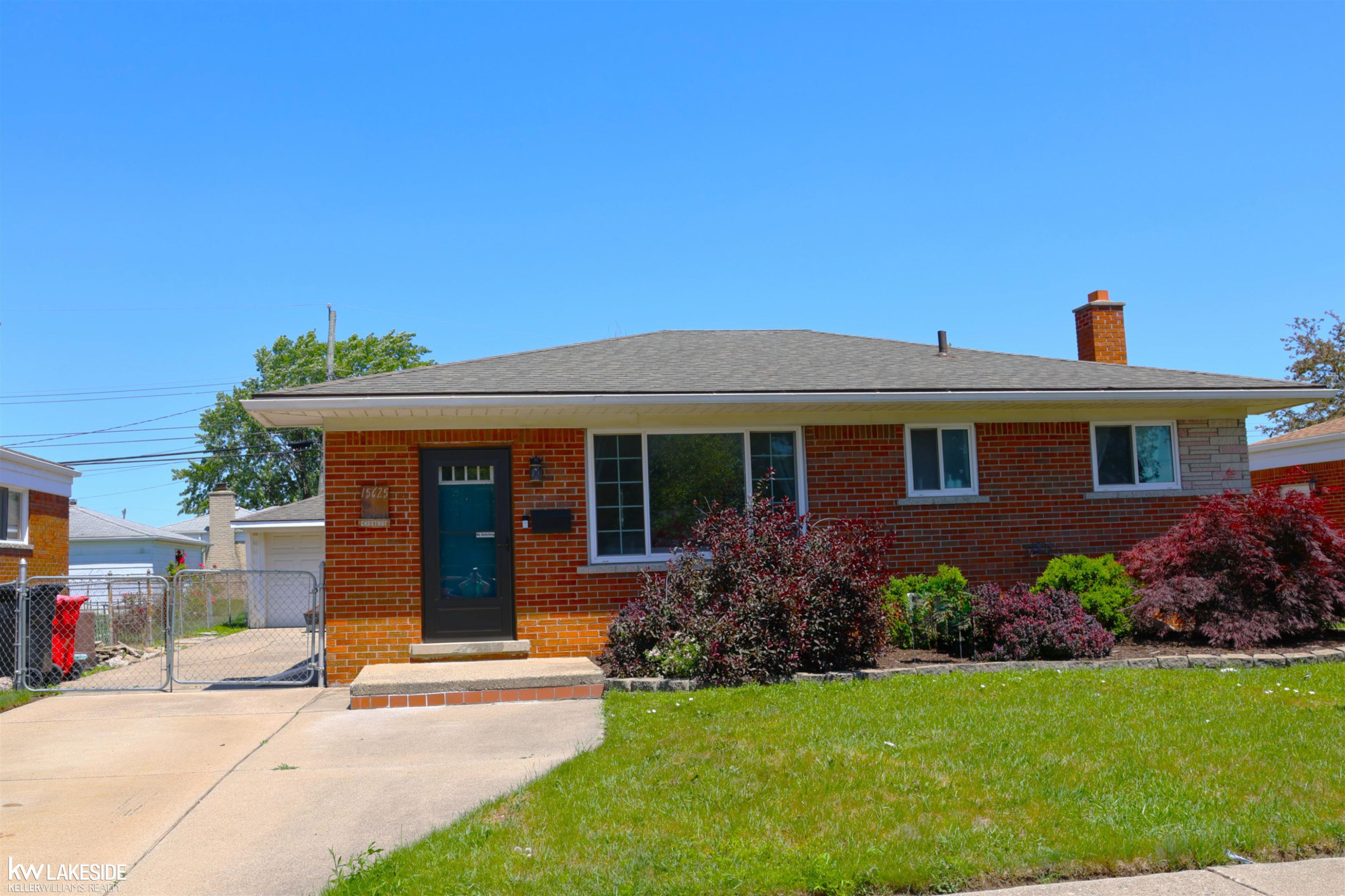 15625 Chestnut Street, Roseville, MI 48066 — front exterior