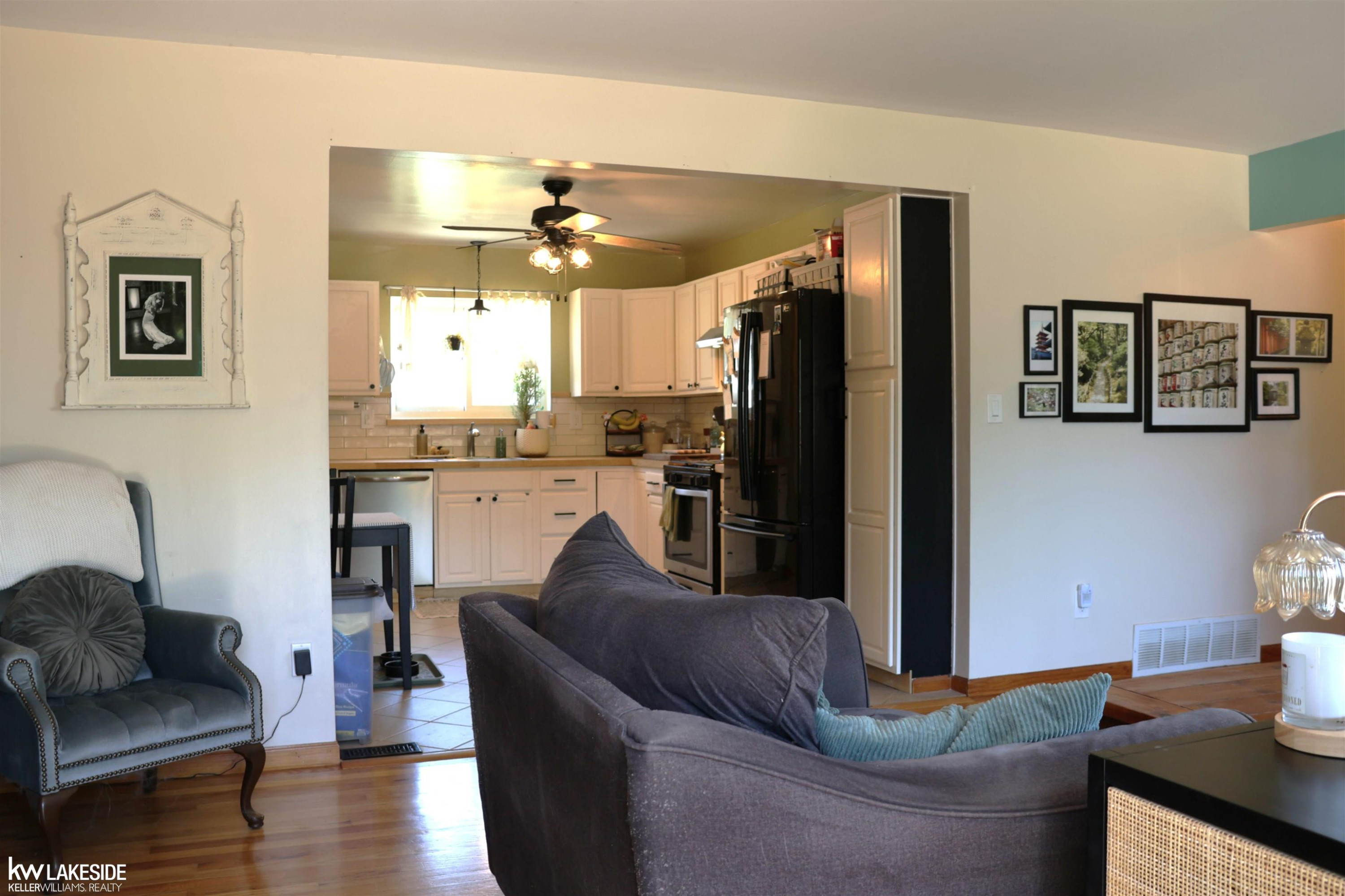 15625 Chestnut Street, Roseville, MI 48066 — Photo 3