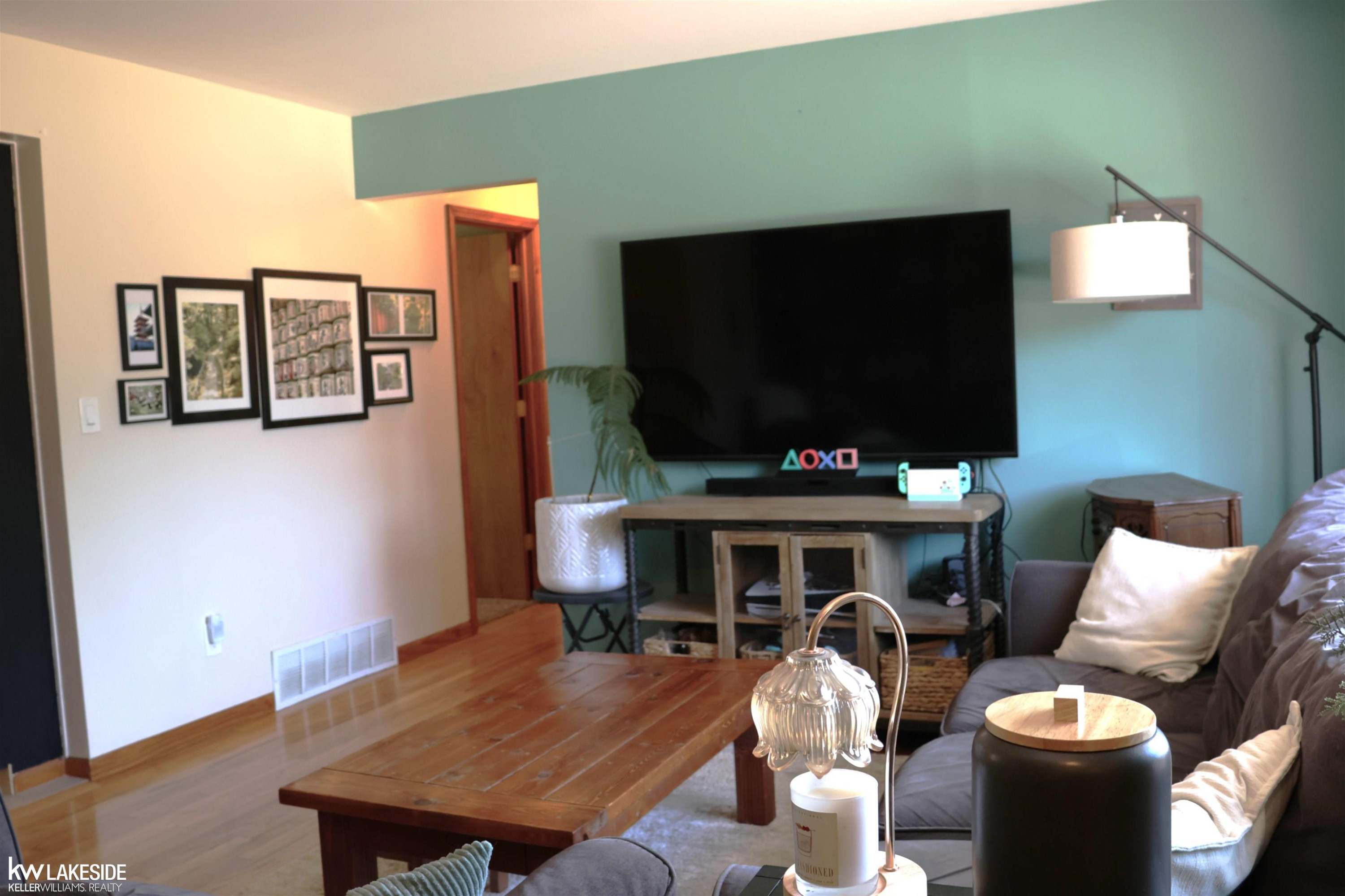 15625 Chestnut Street, Roseville, MI 48066 — Photo 6