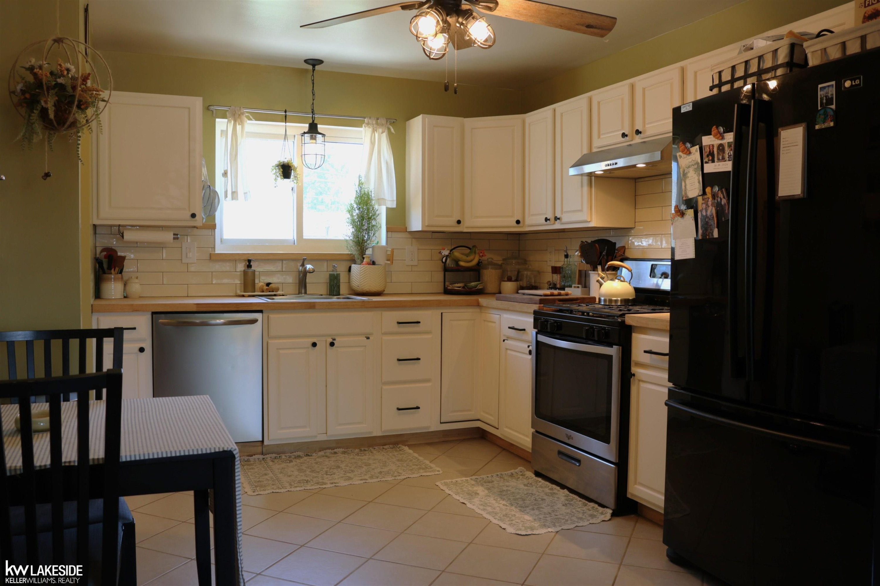 15625 Chestnut Street, Roseville, MI 48066 — Photo 9