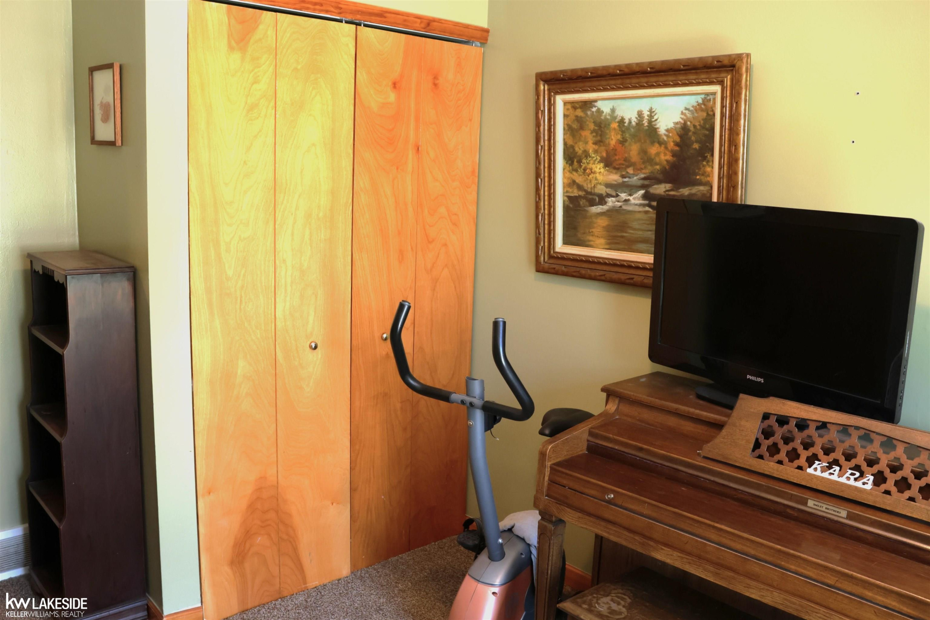15625 Chestnut Street, Roseville, MI 48066 — Photo 18