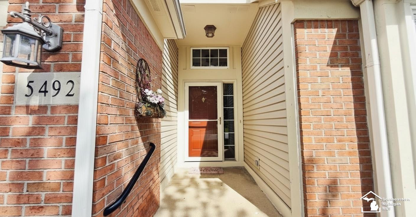 5492 Elmhurst Drive, Trenton, MI 48183 — Photo 3