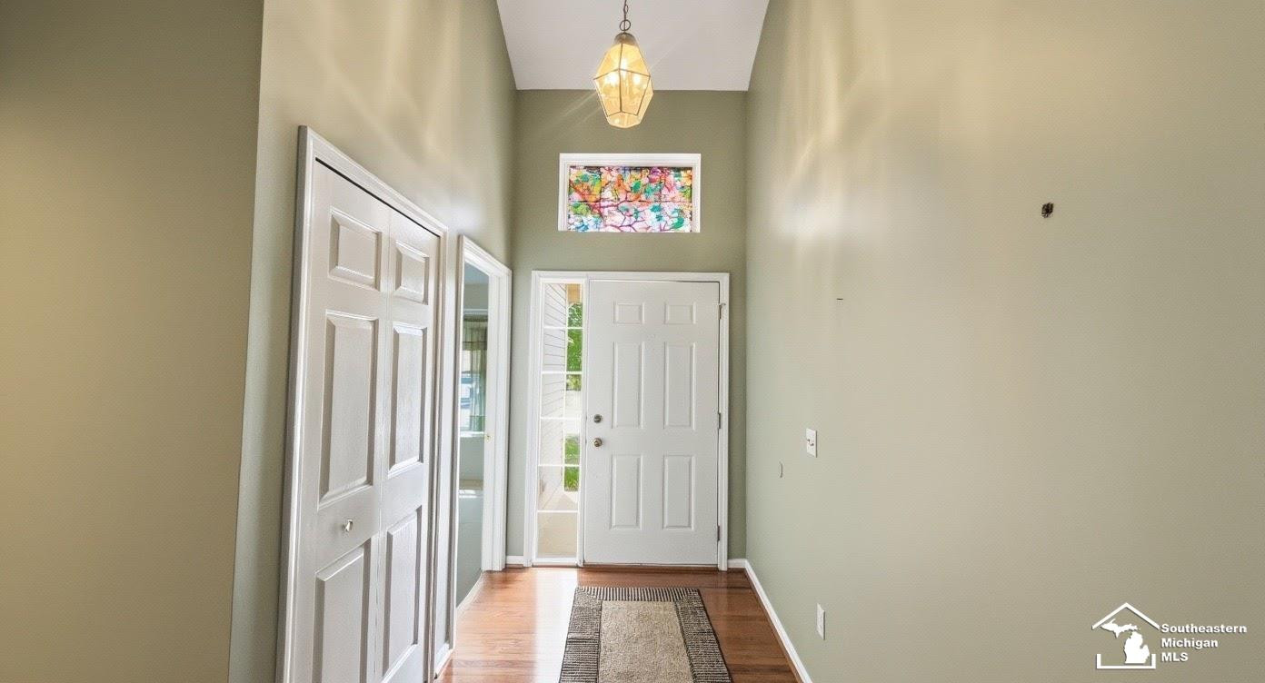 5492 Elmhurst Drive, Trenton, MI 48183 — Photo 5