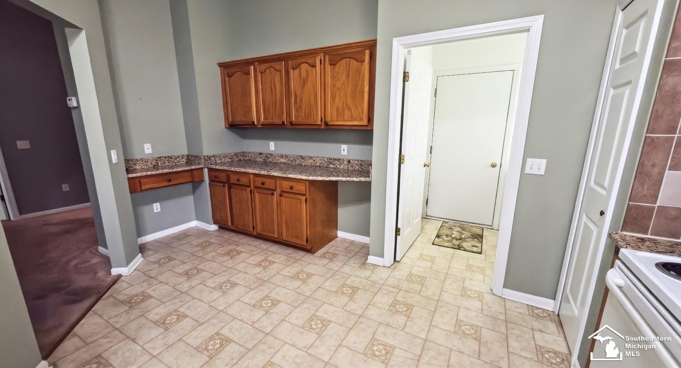 5492 Elmhurst Drive, Trenton, MI 48183 — Photo 11