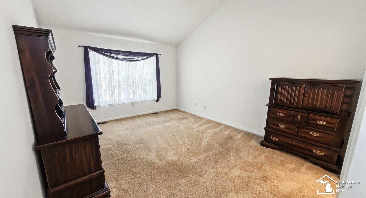5492 Elmhurst Drive, Trenton, MI 48183 — Photo 13