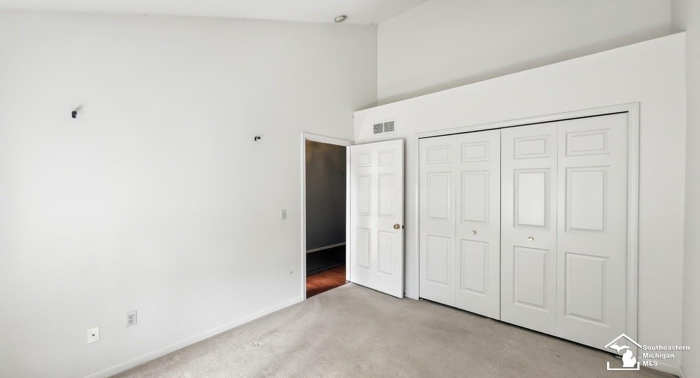 5492 Elmhurst Drive, Trenton, MI 48183 — Photo 18