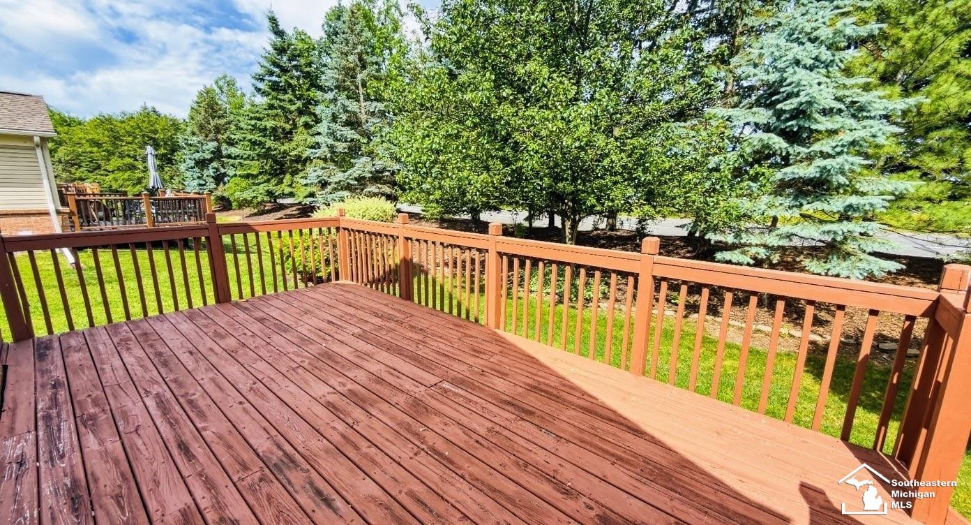 5492 Elmhurst Drive, Trenton, MI 48183 — Photo 31