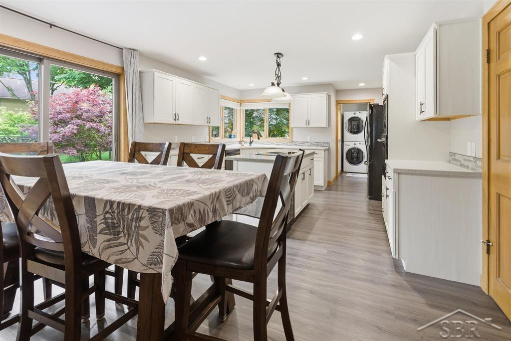 6102 Oak Meadows Court, Midland, MI 48640 — Photo 5