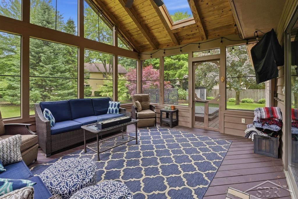 6102 Oak Meadows Court, Midland, MI 48640 — Photo 17